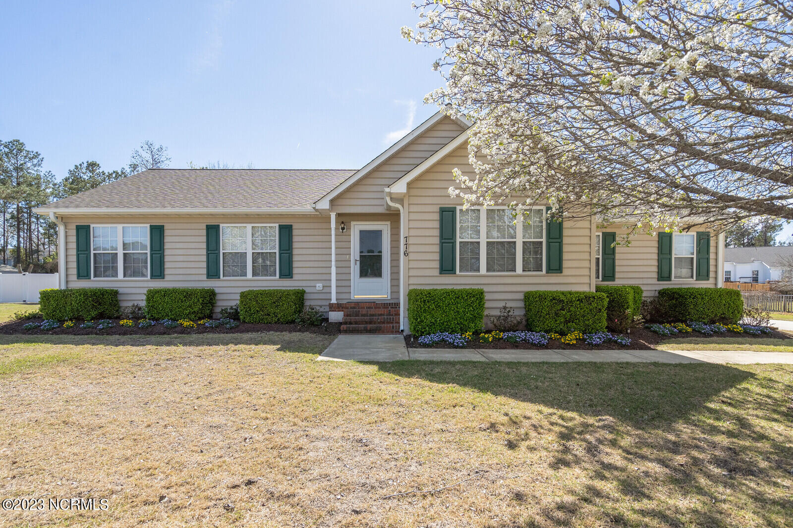 776 Kings Landing Road Property Photo 1