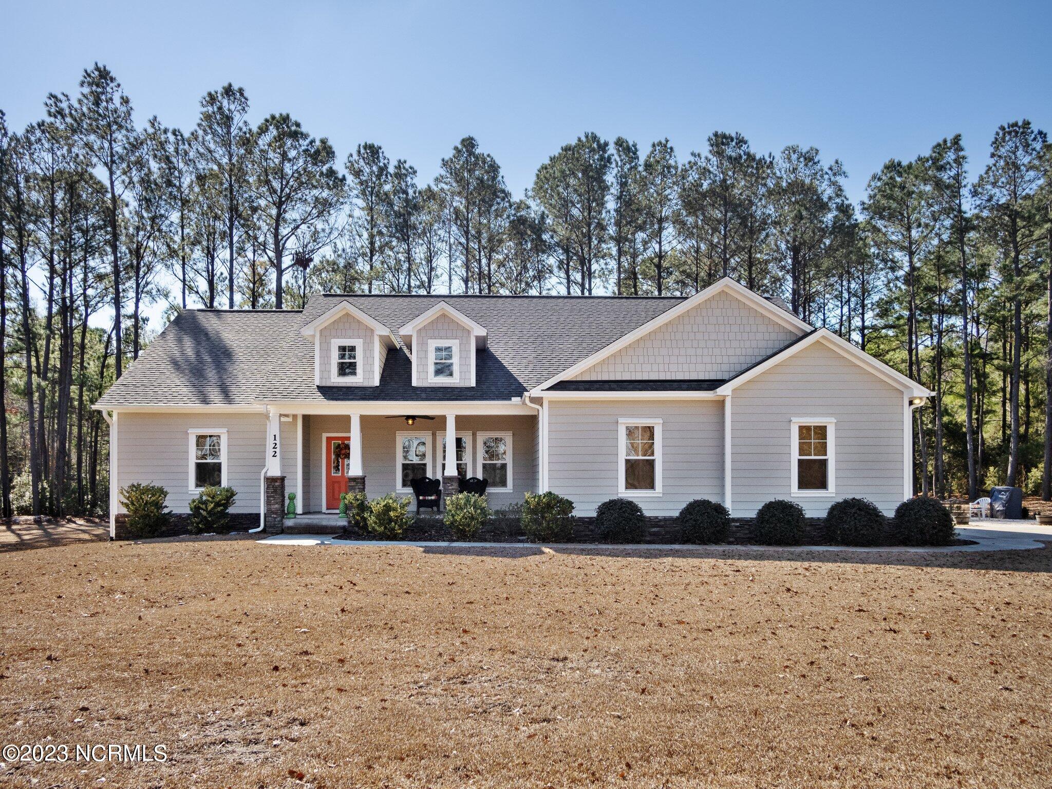 122 Kings Harbor Drive Property Photo 1