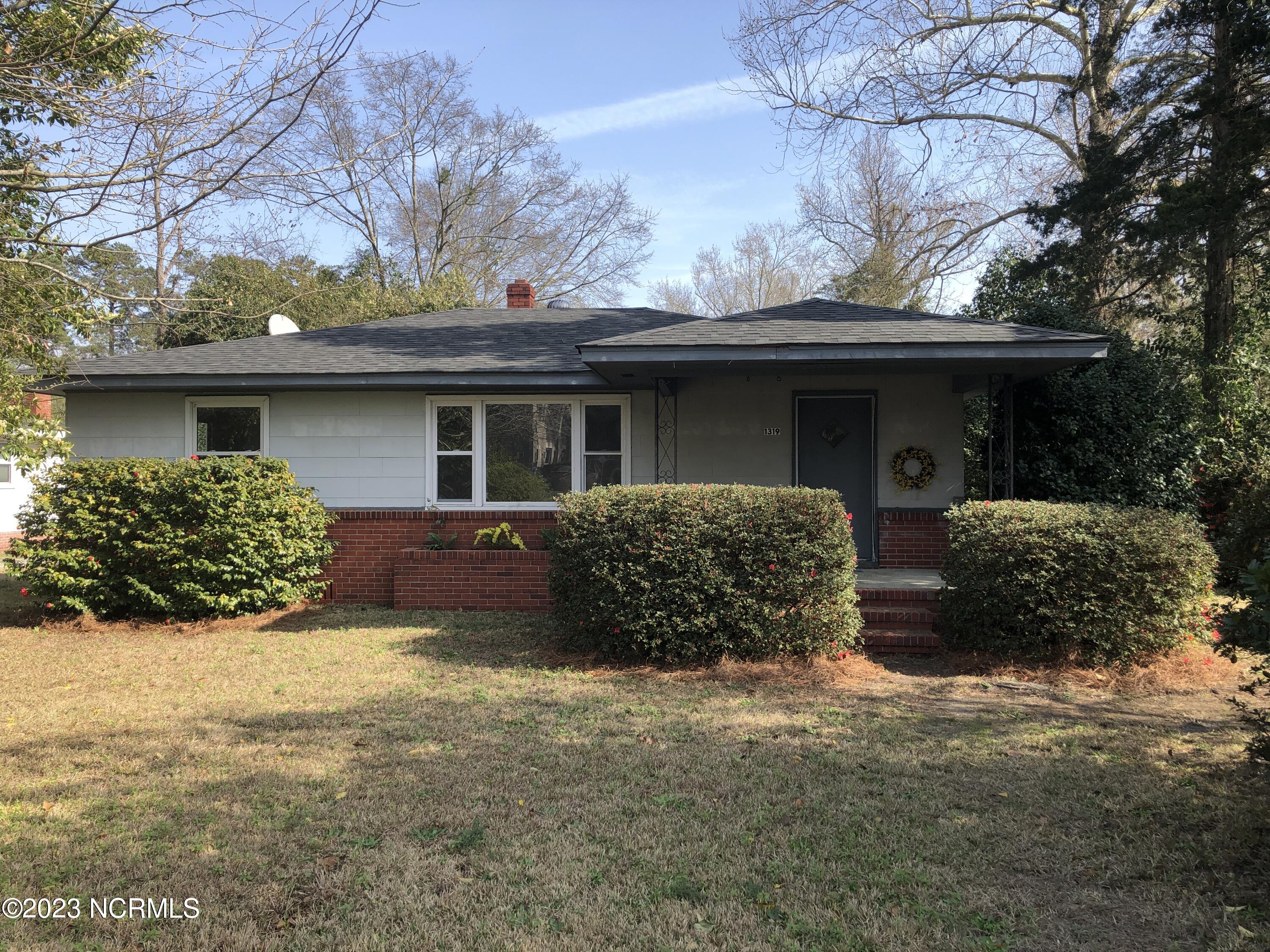 1319 39th Street Property Photo 1