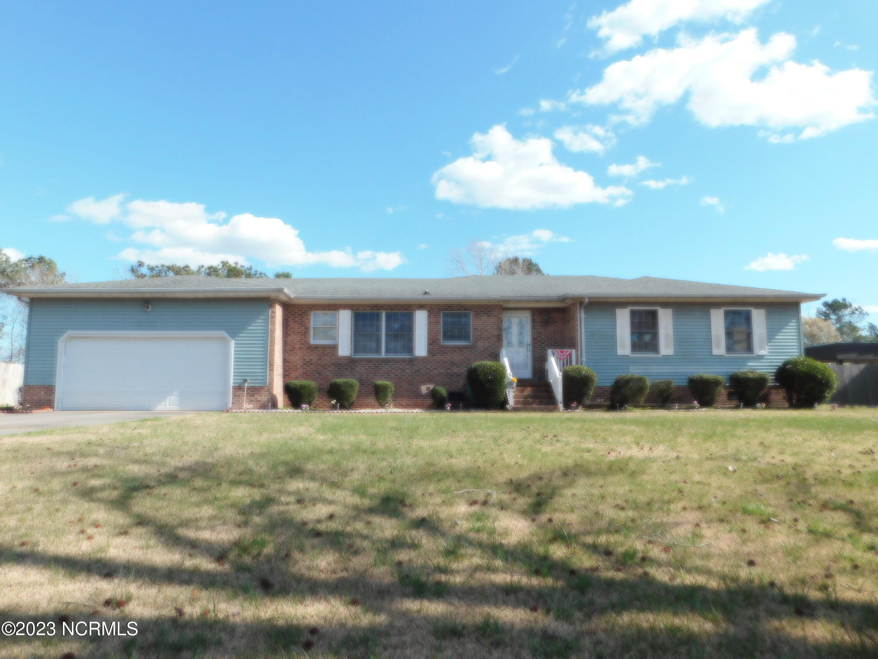 1209 Shellie Drive Property Photo 1