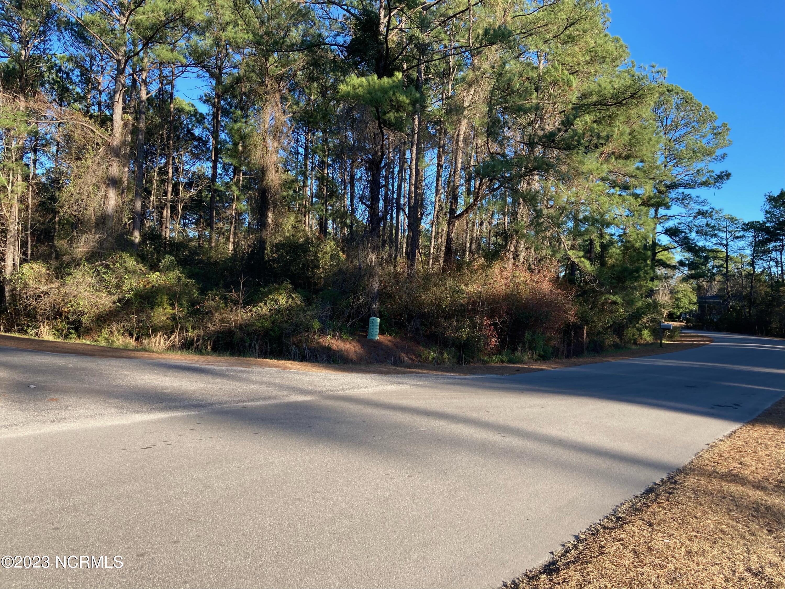 190 Boundaryline Drive Property Photo 1