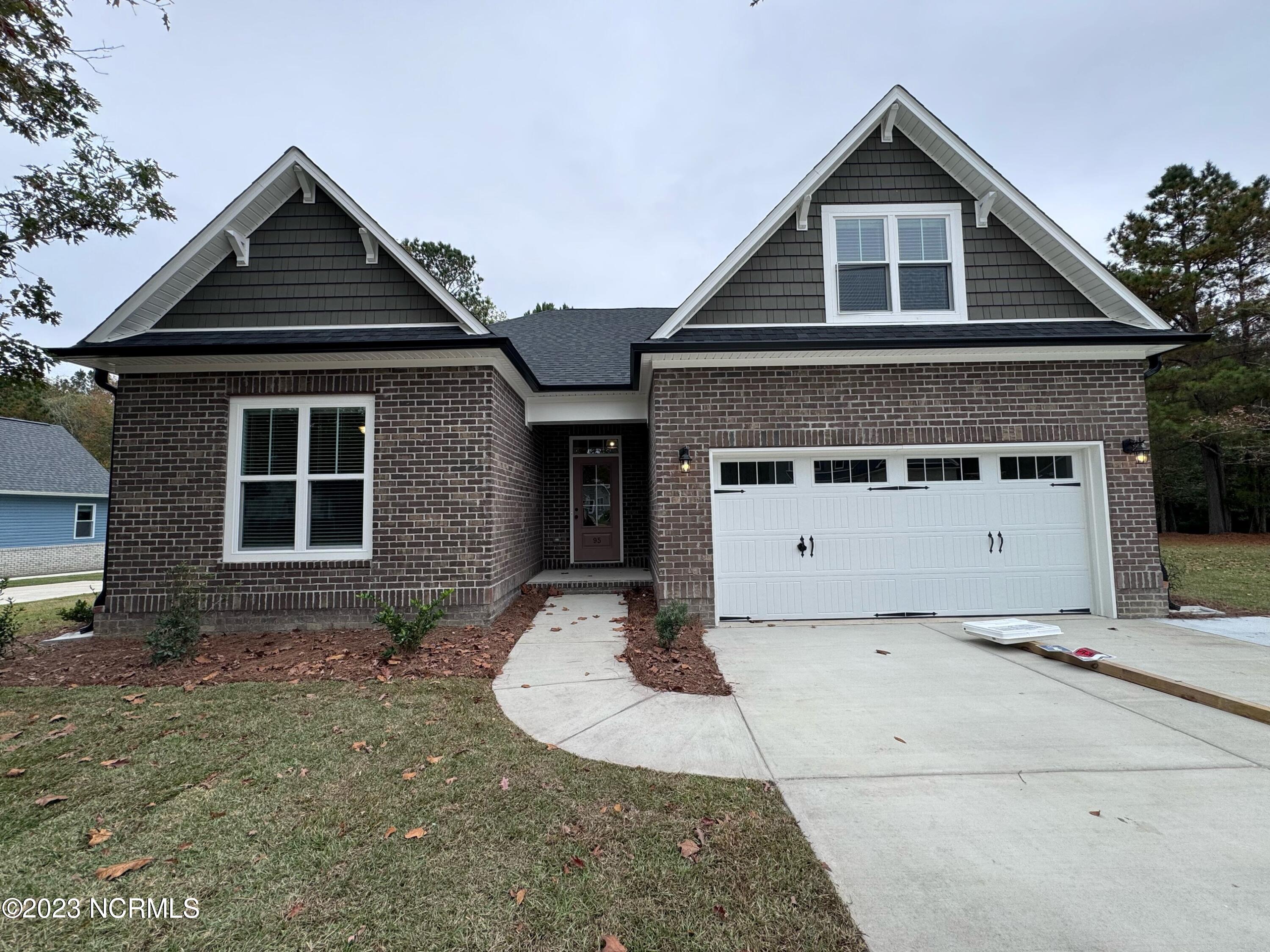 95 N Beatrice Drive Property Photo 1
