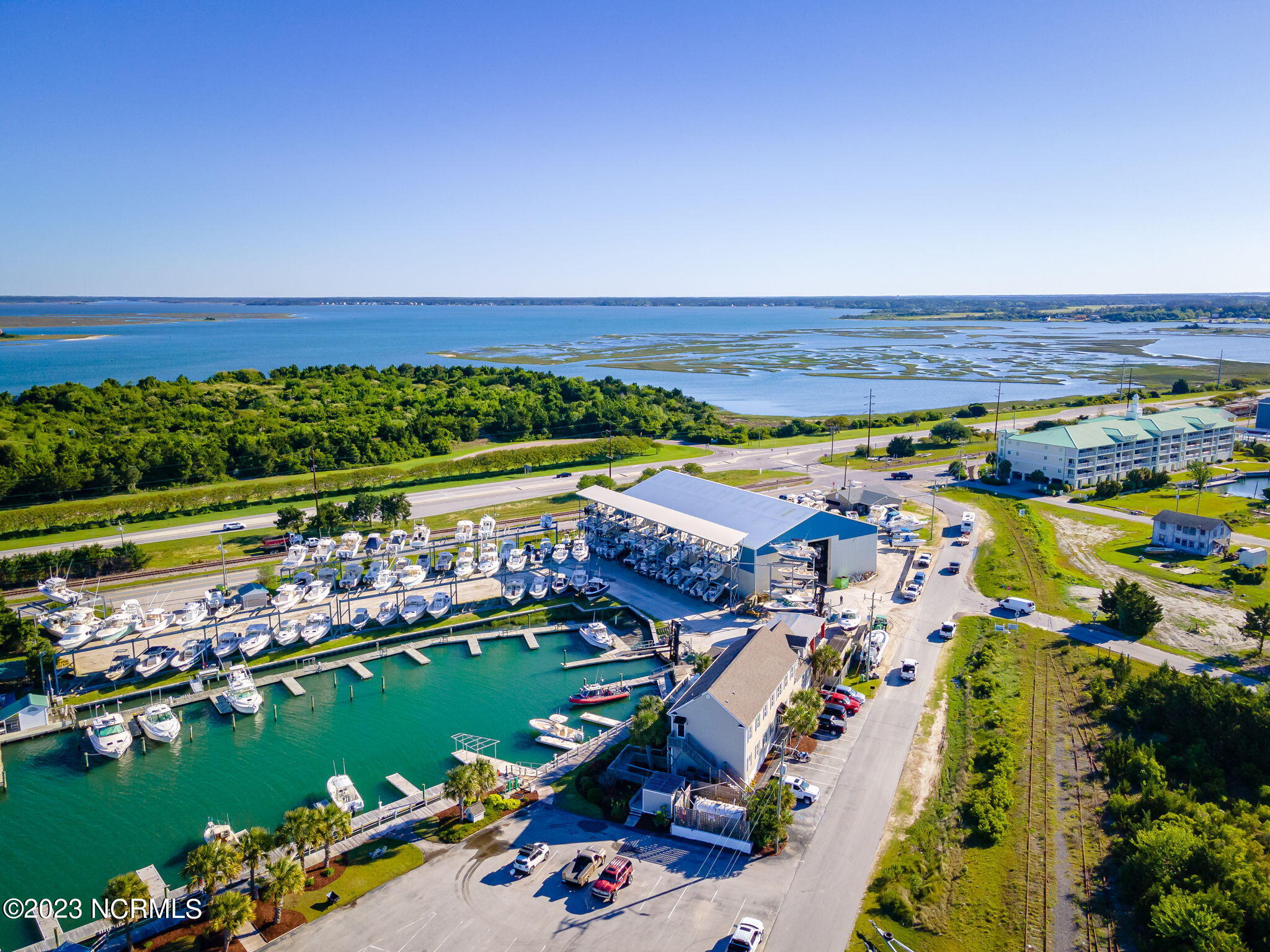 Radio Island Marina Club Real Estate Listings Main Image