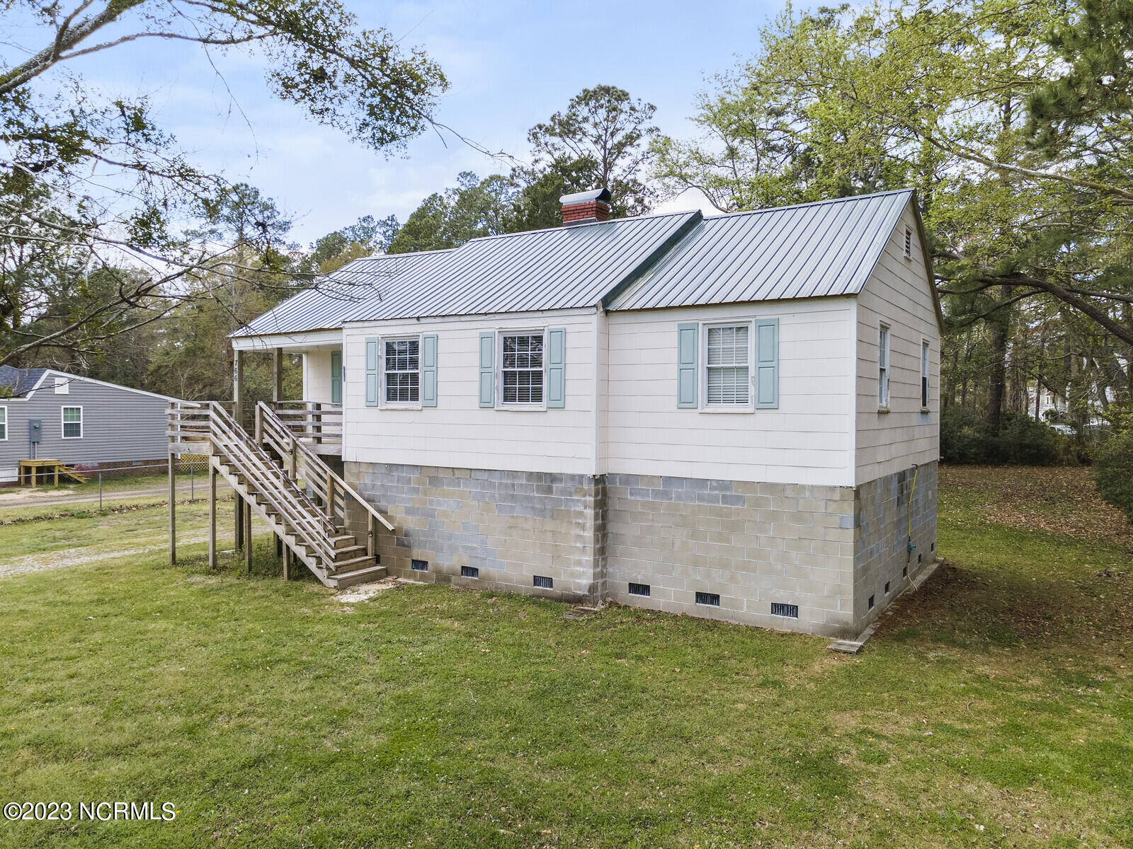 766 Swan Point Road Property Photo 1