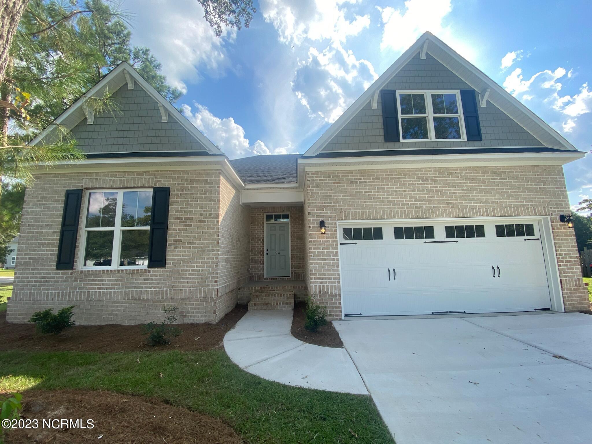 94 Grand Oaks Boulevard Property Photo 1