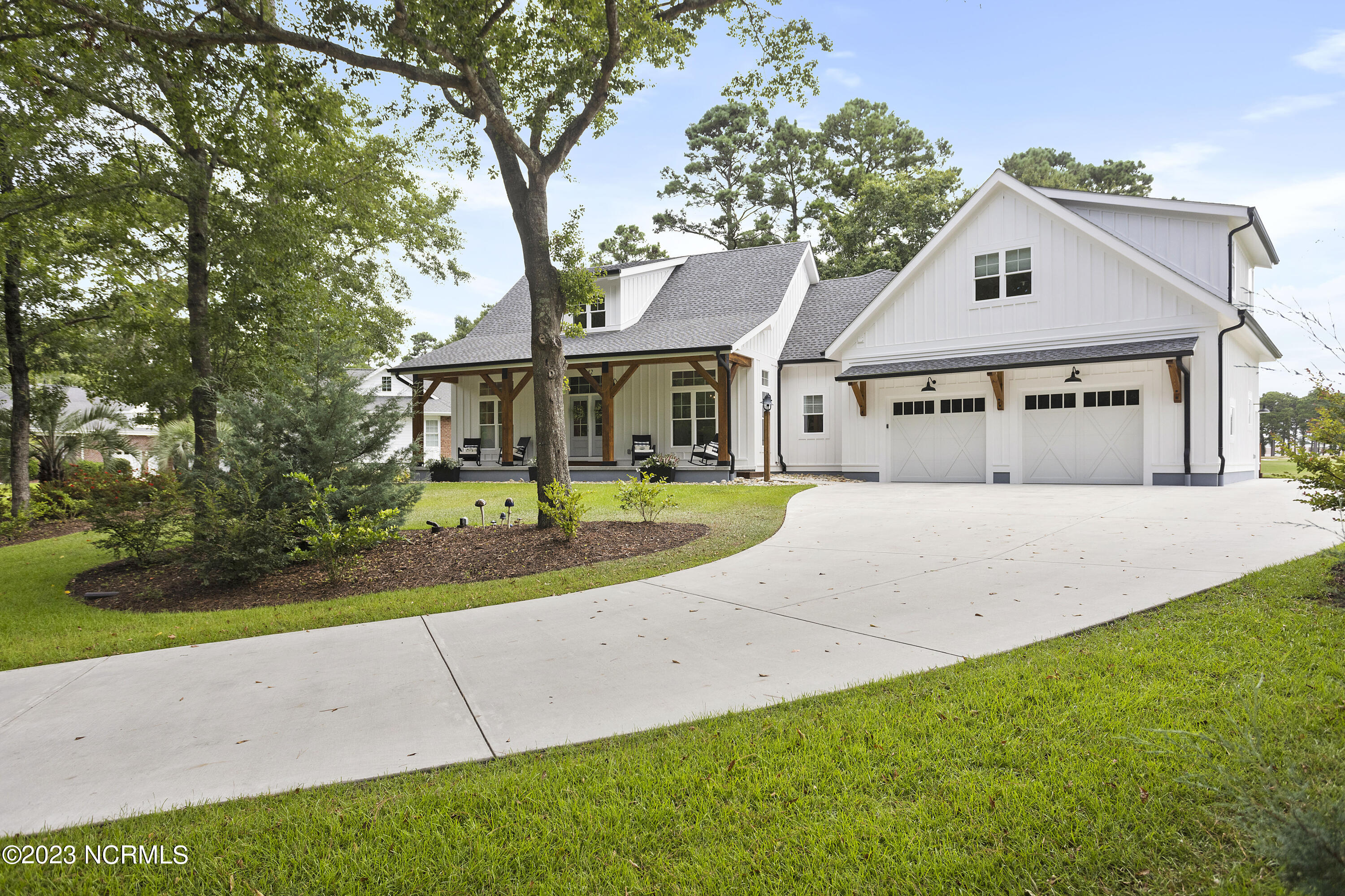 242 Crooked Gulley Circle Property Photo 1