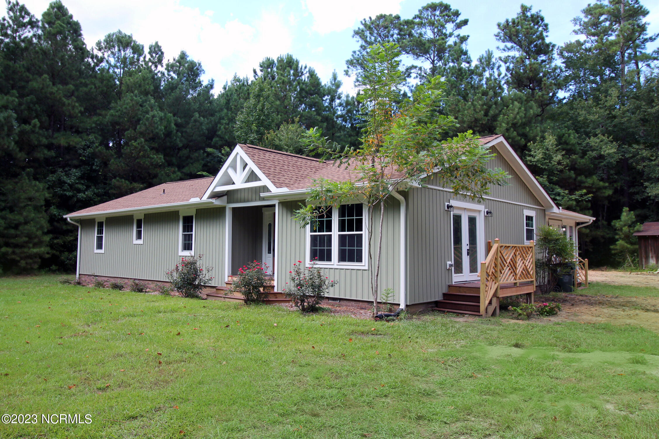 4437 Joe Mobley Road Property Photo 1