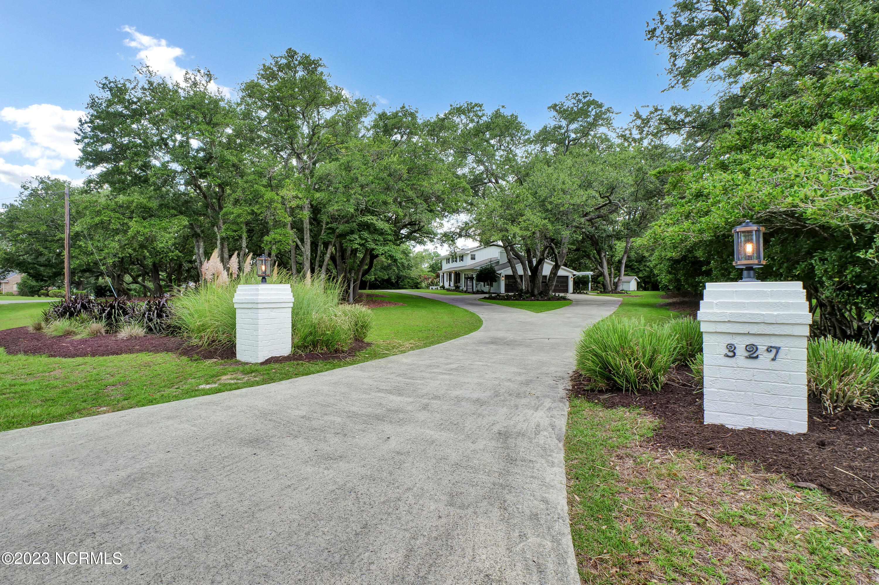 327 Olde Point Loop Property Photo 1