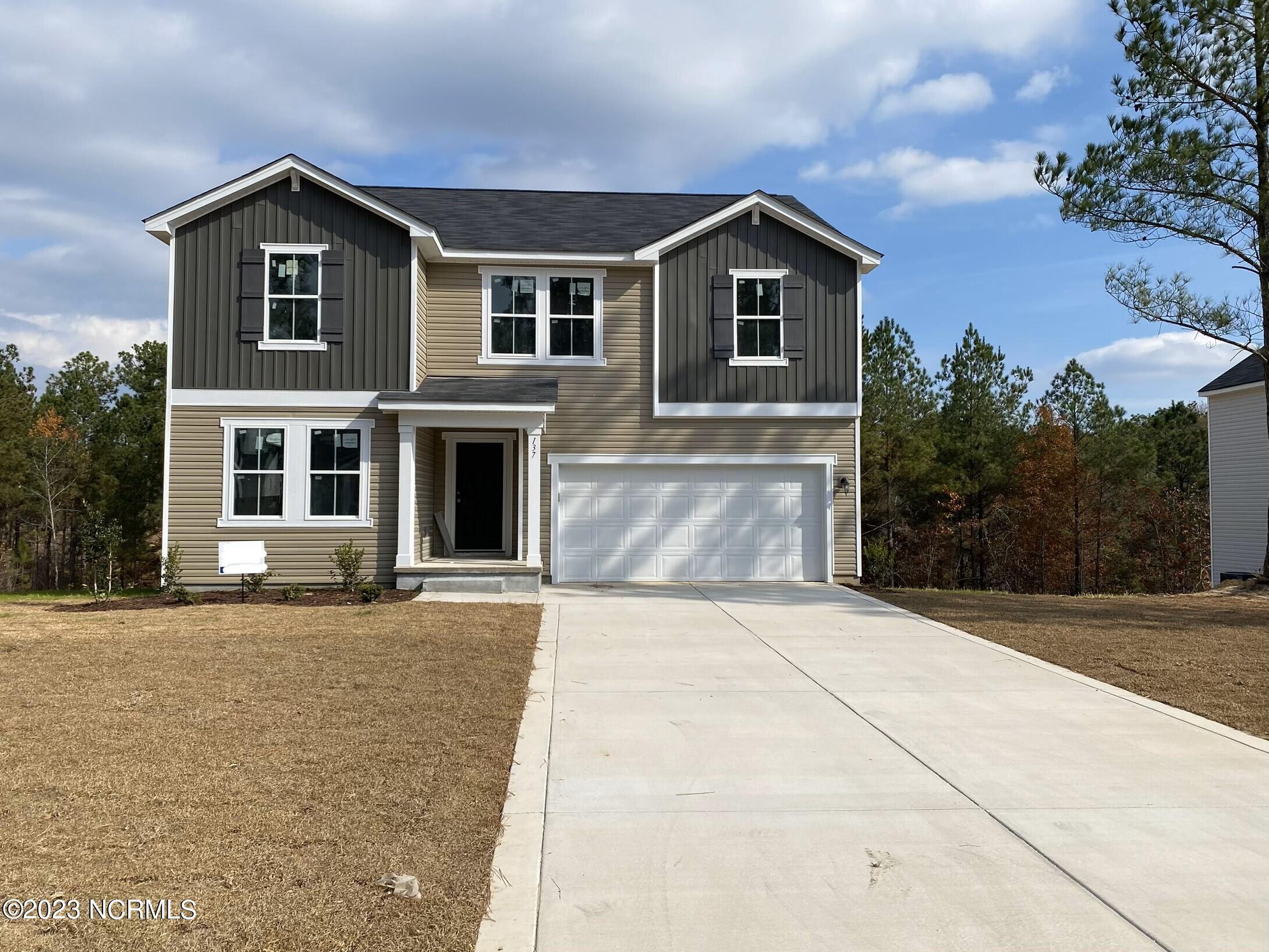 137 Hedge Hunter Court Property Photo 1