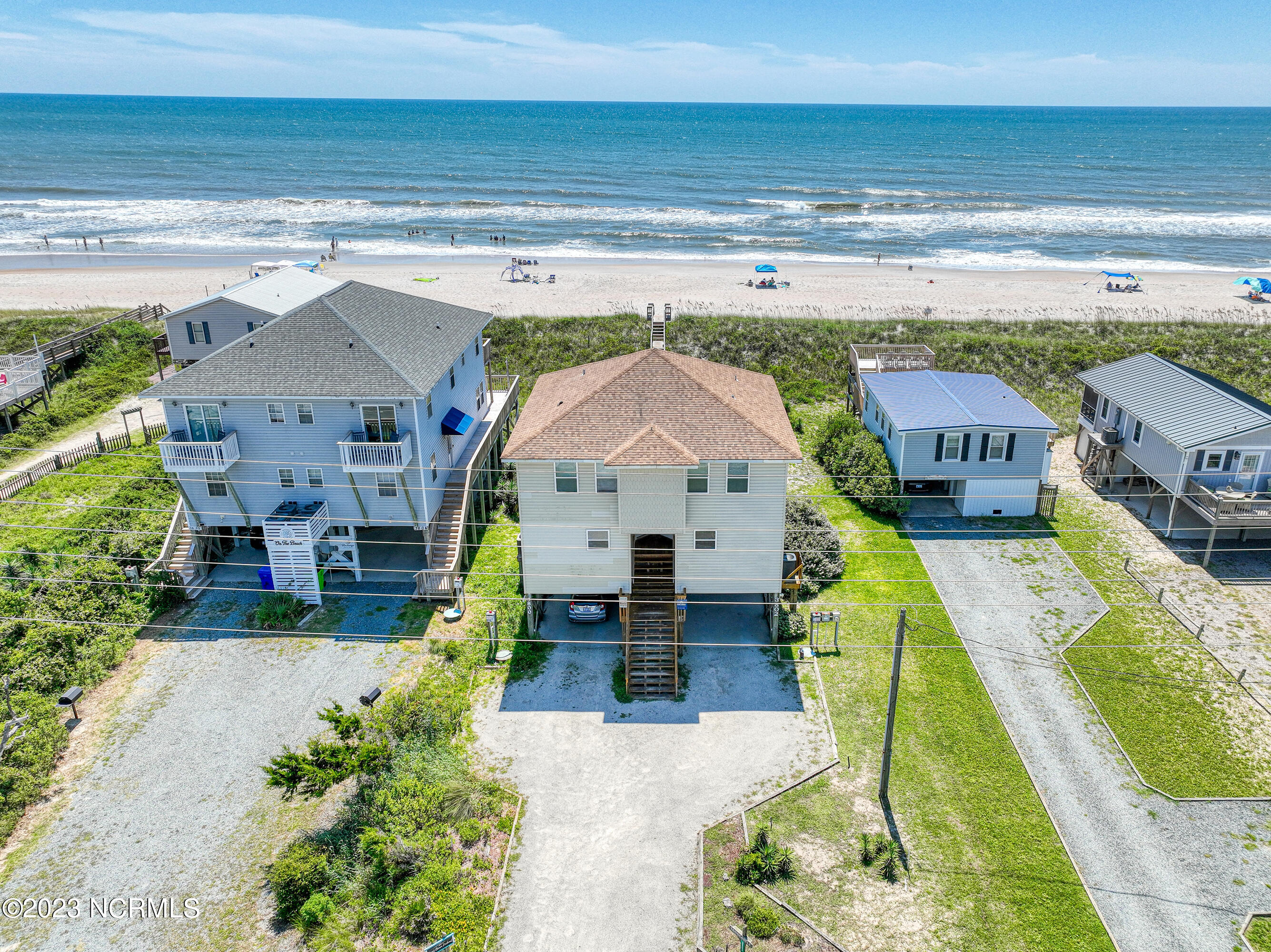 3802 Island Drive Property Photo 1