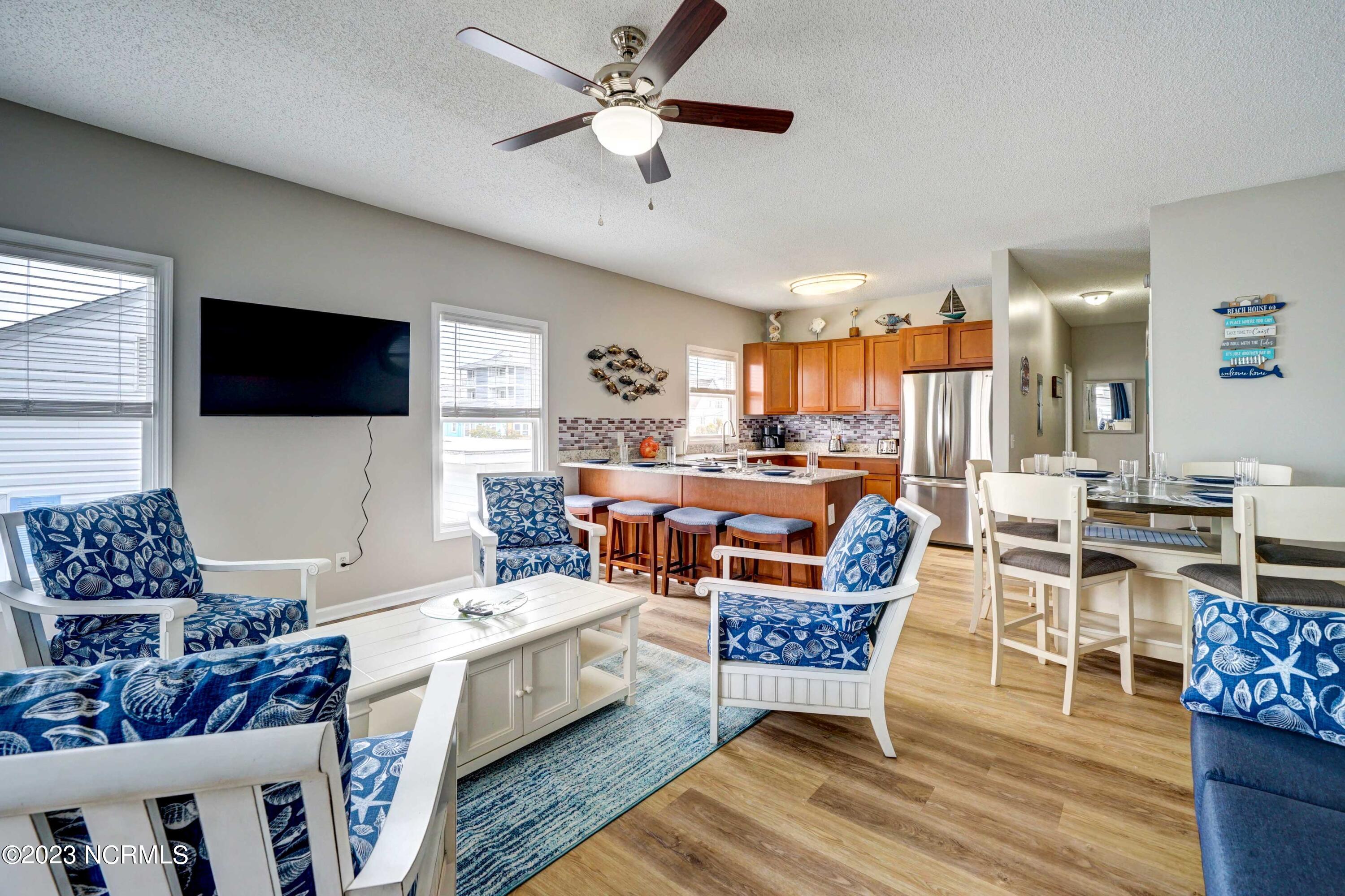 1216 Canal Drive Unit A Property Photo 1