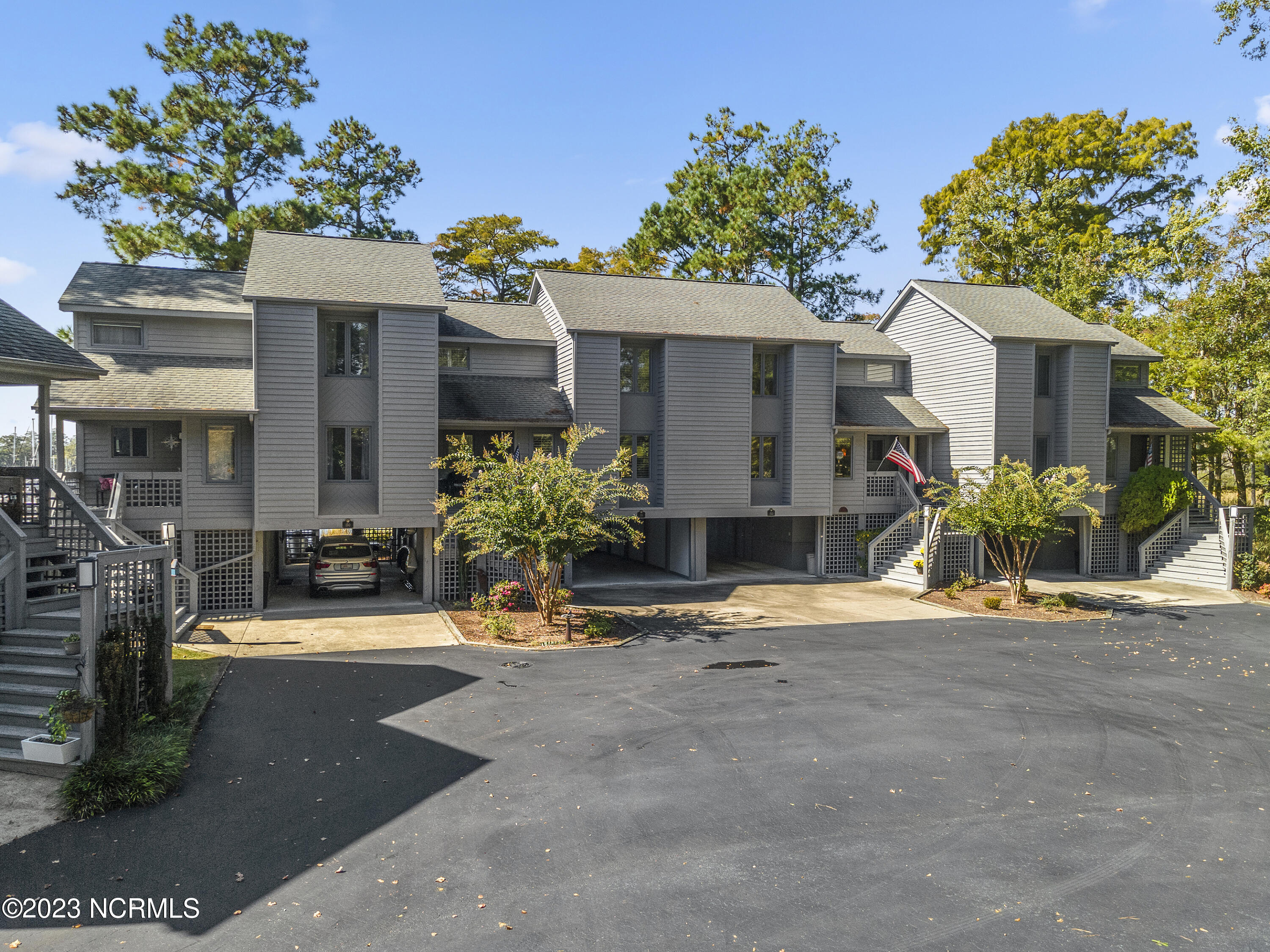151 Riverboat Drive Property Photo 1