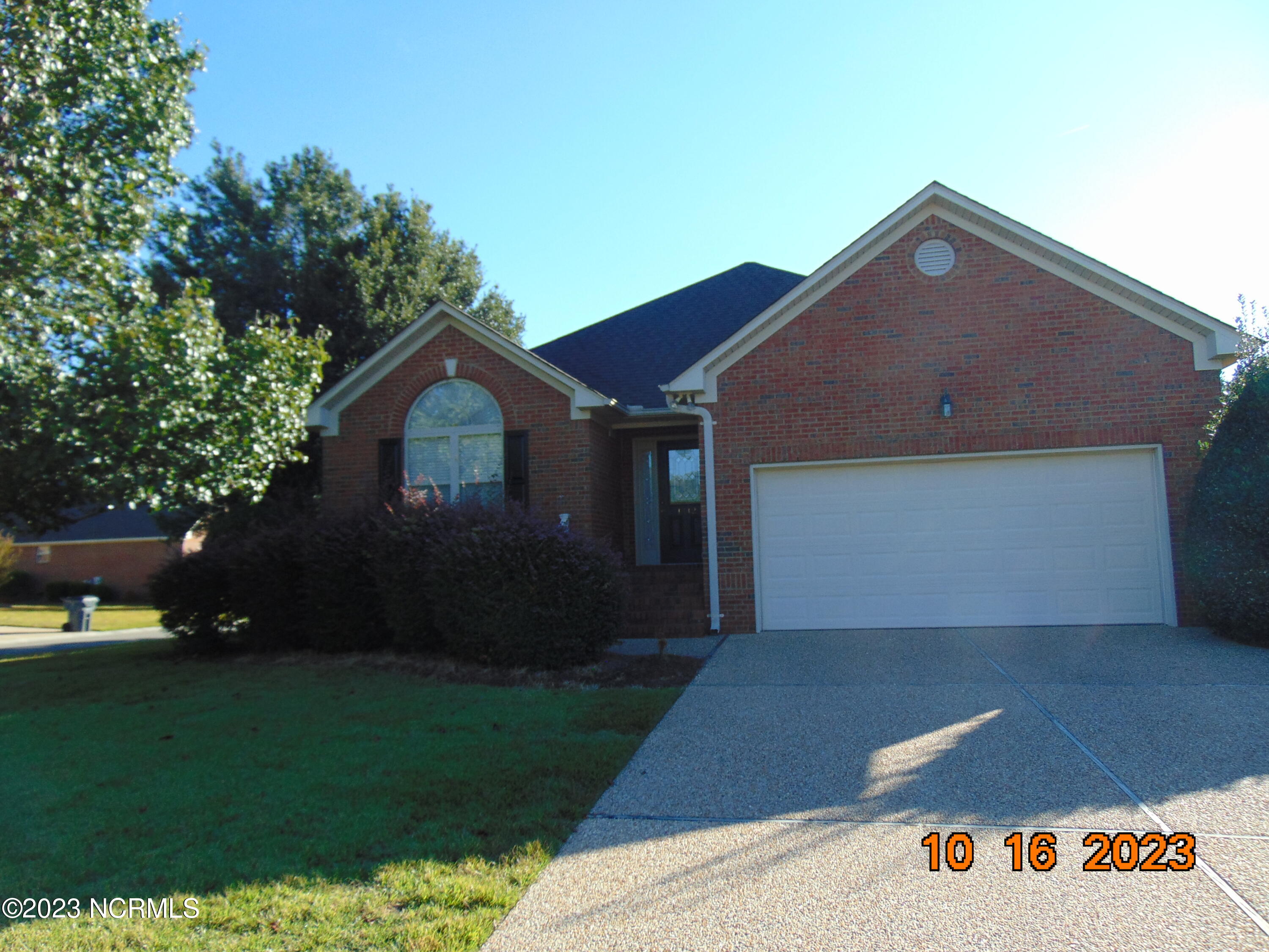 1312 Ivory Court Property Photo