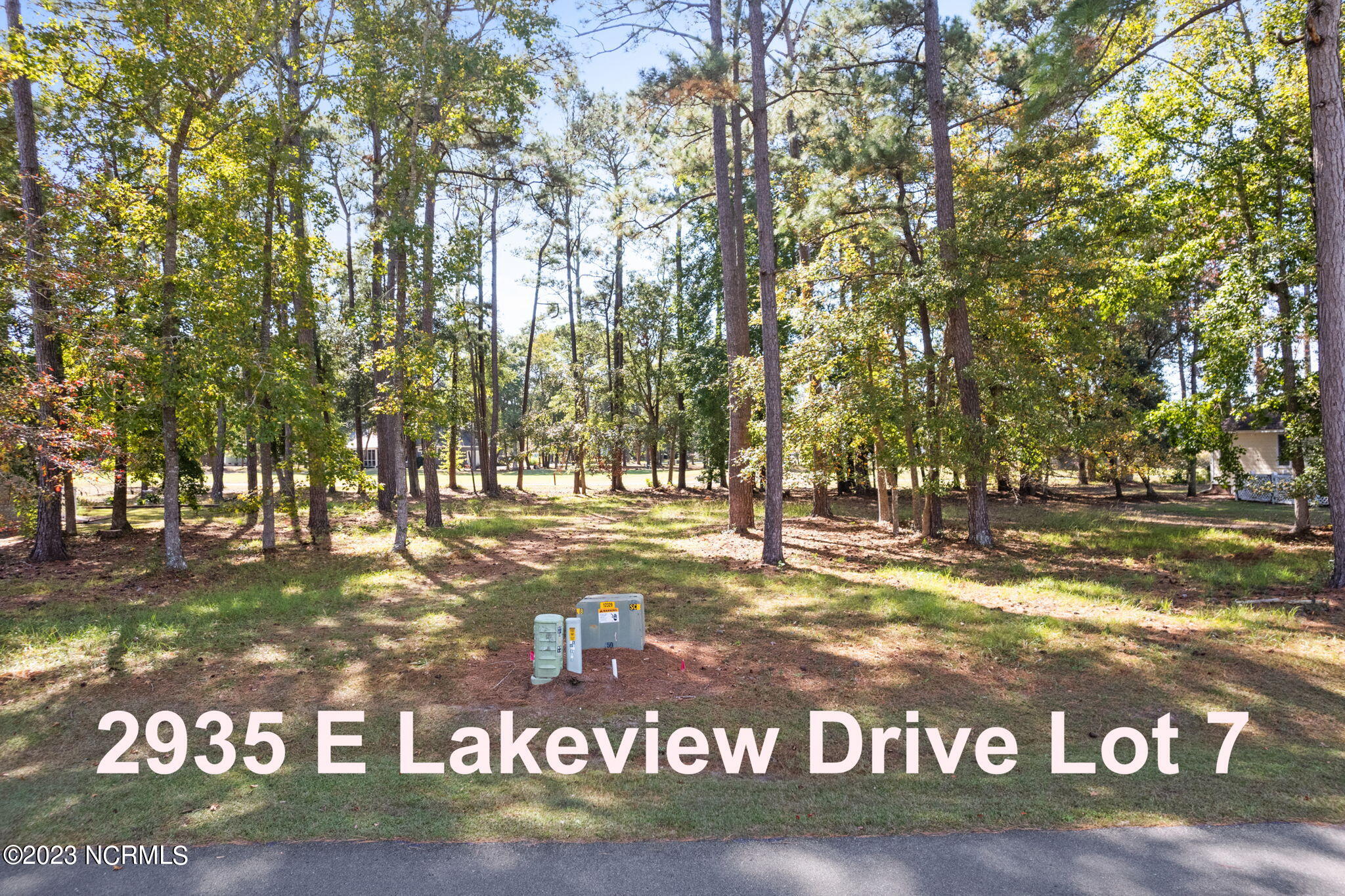 2935 E Lakeview Drive Property Photo