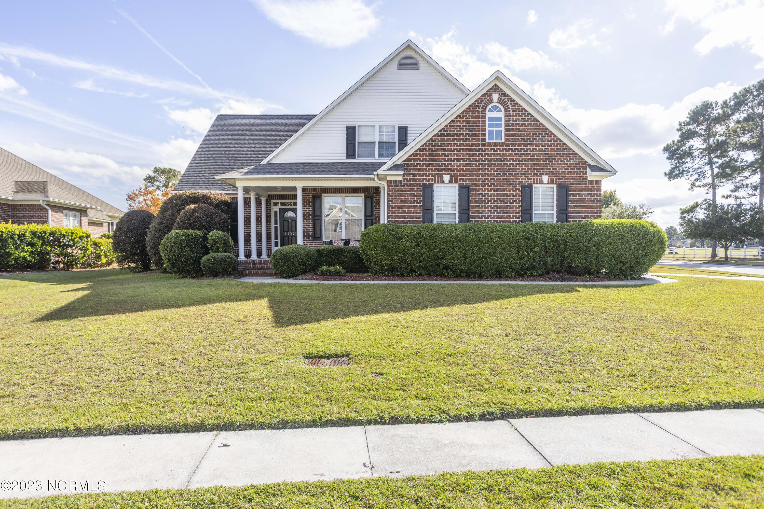 1102 Cloverfield Court Property Photo 1