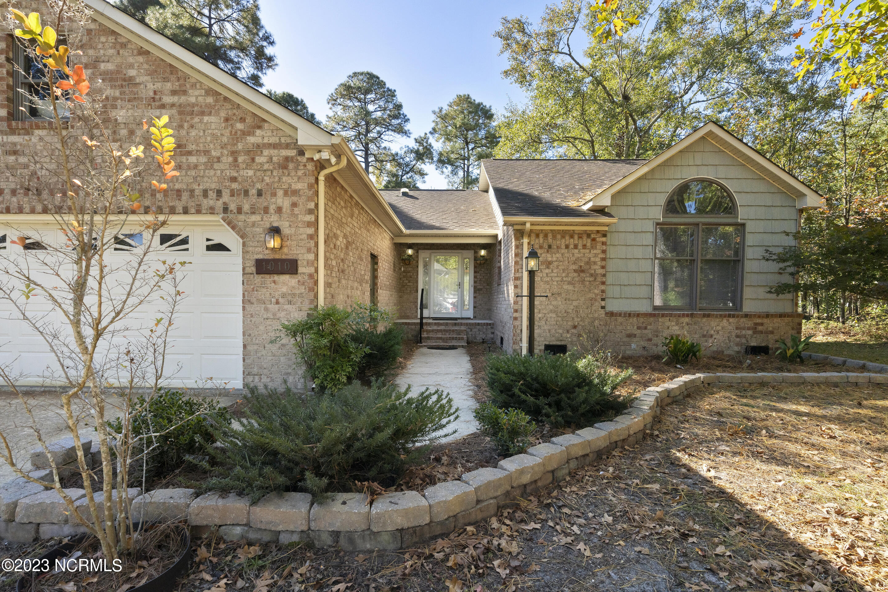 1010 Barkentine Drive Property Photo 1