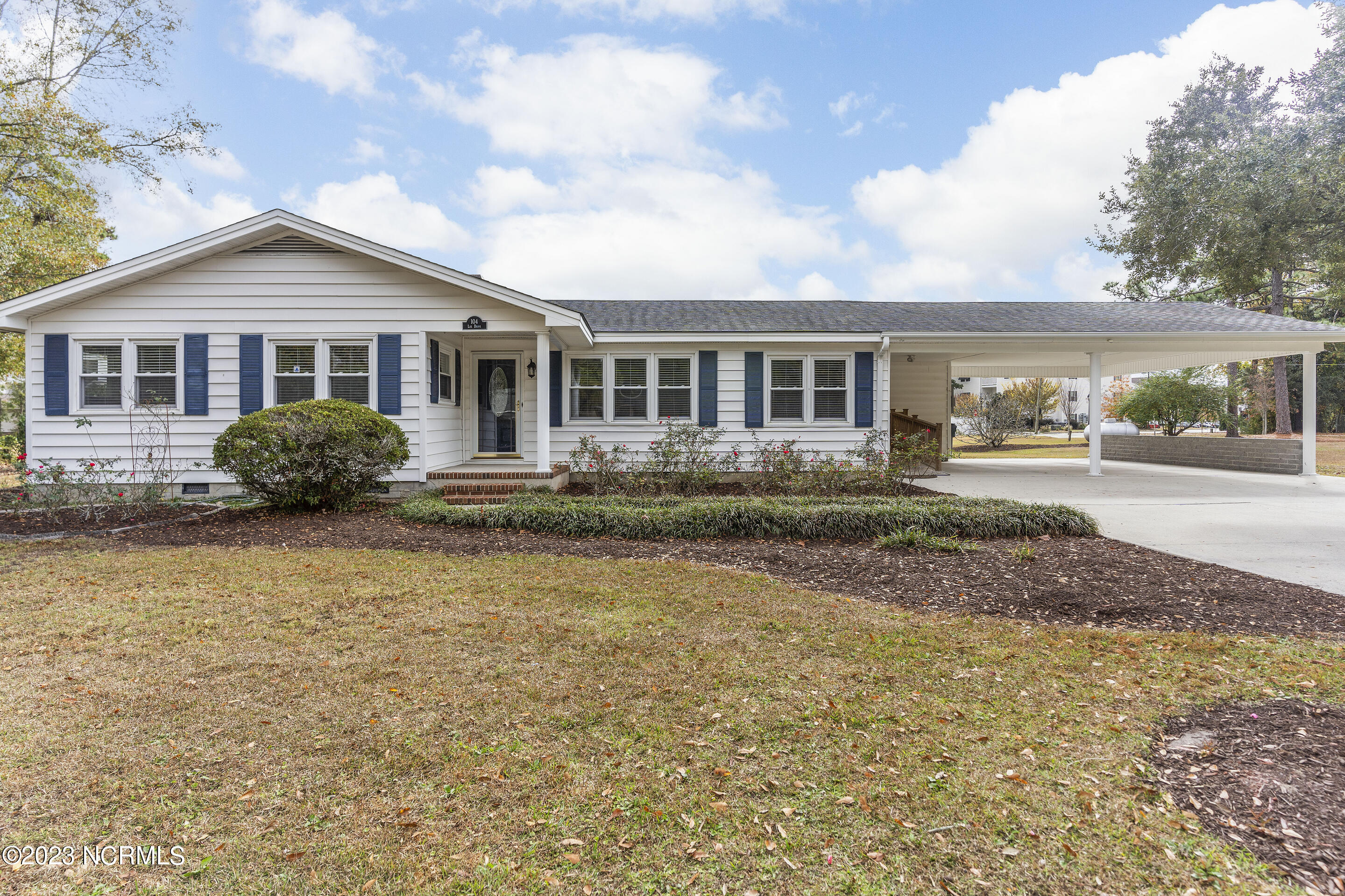 104 Lee Drive Property Photo 1