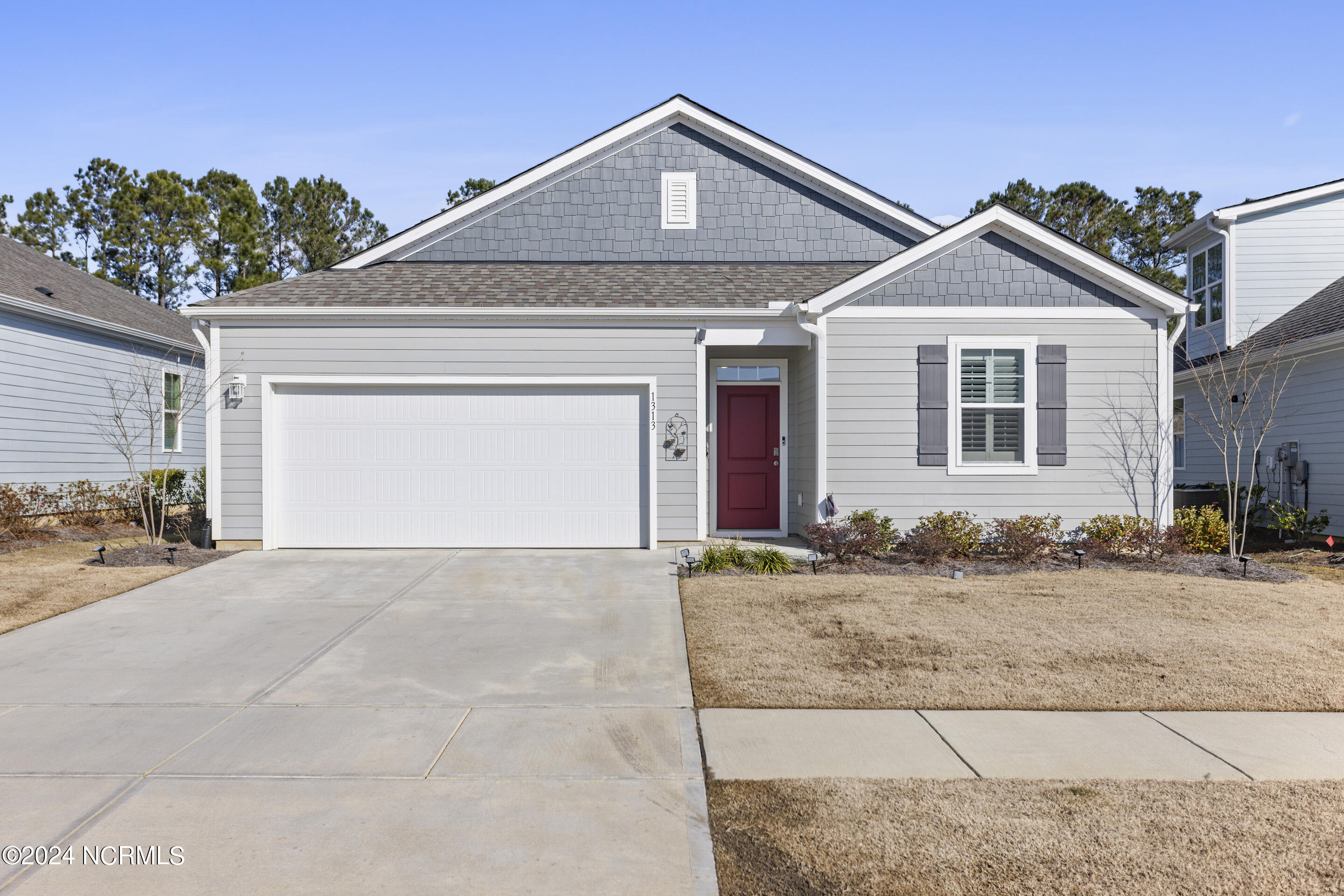 1313 Clendon Circle Property Photo 1