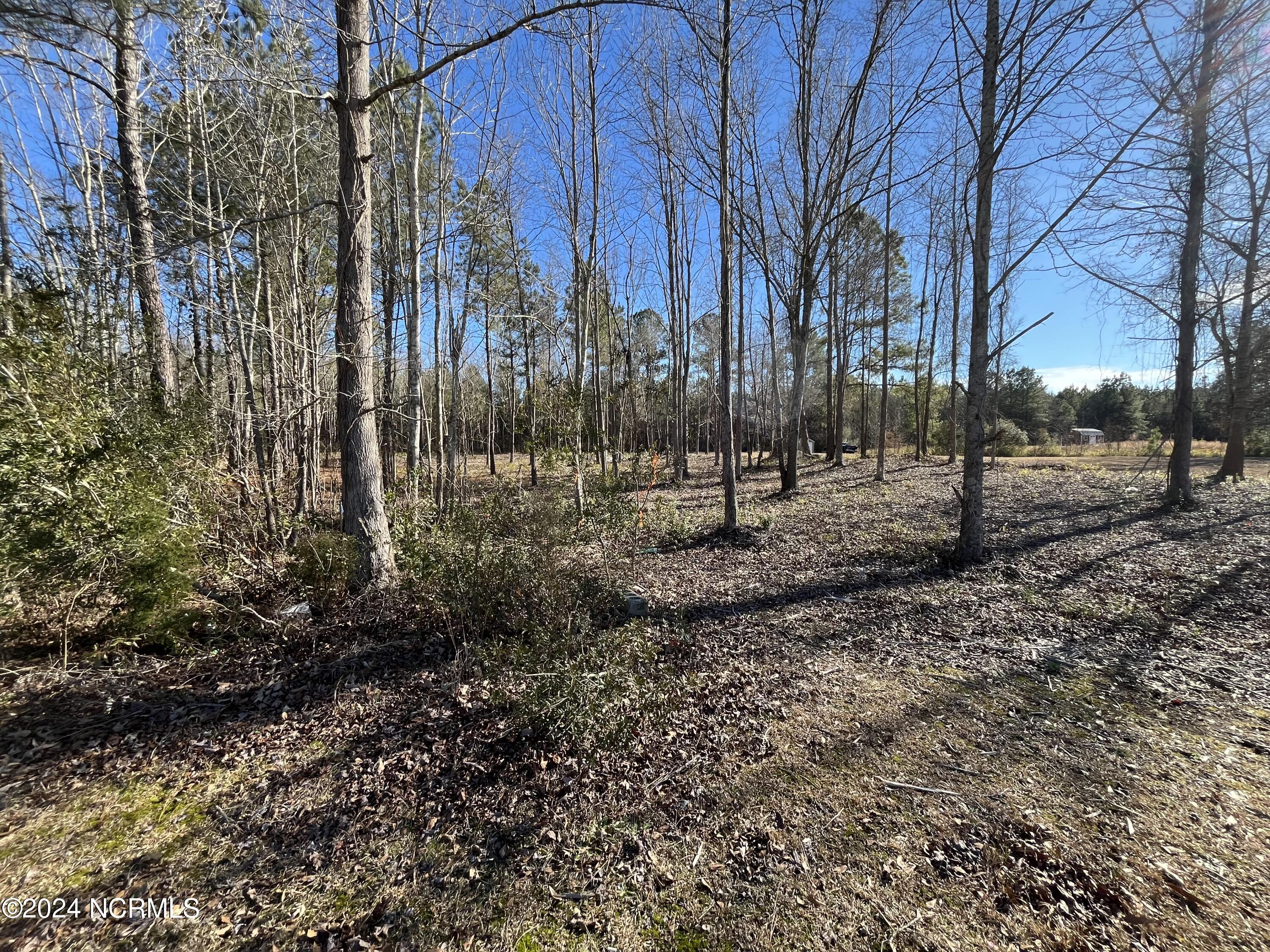 2560 Aurora Road Property Photo 1