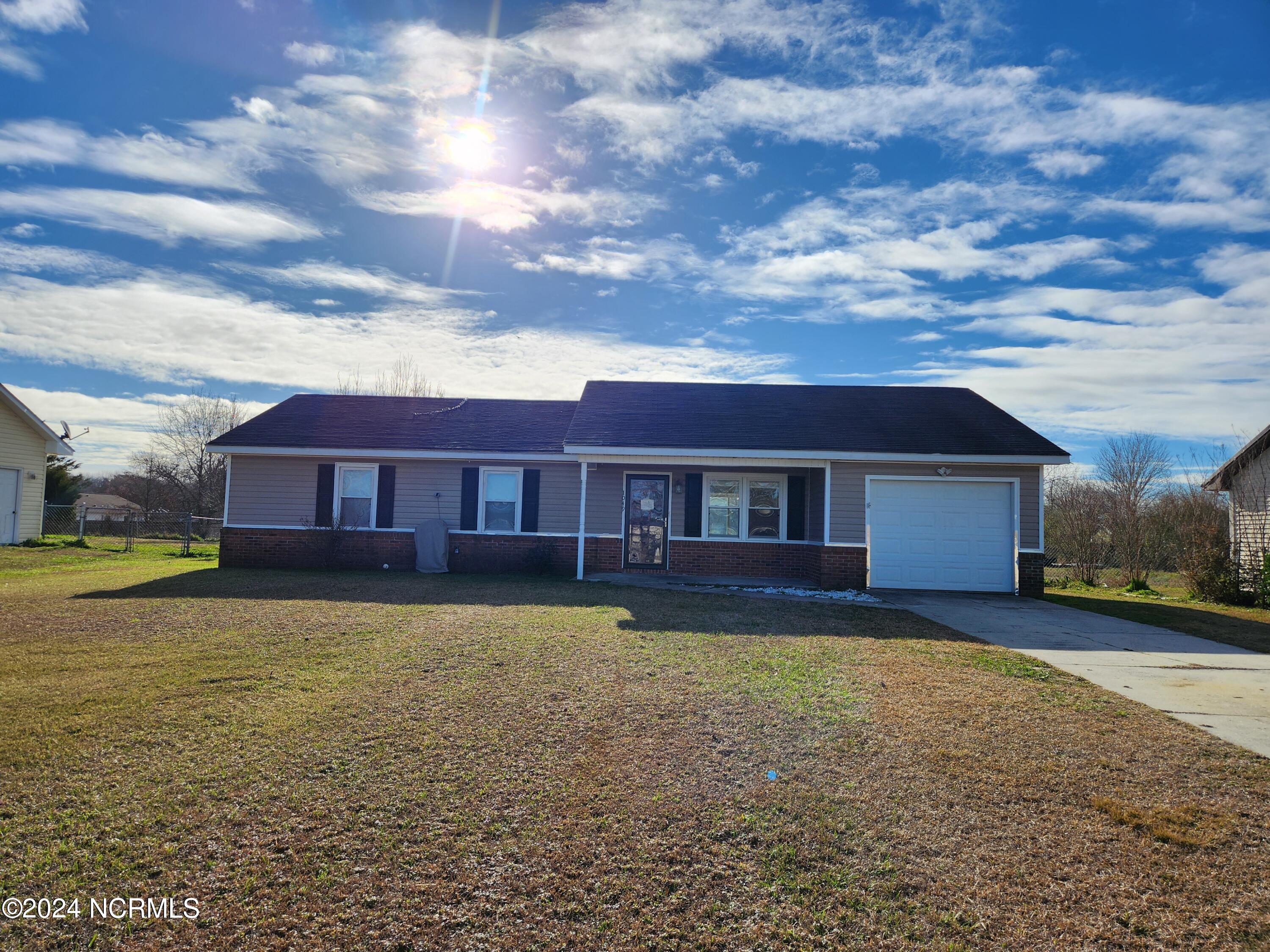 1049 Birchwood Lane Property Photo 1