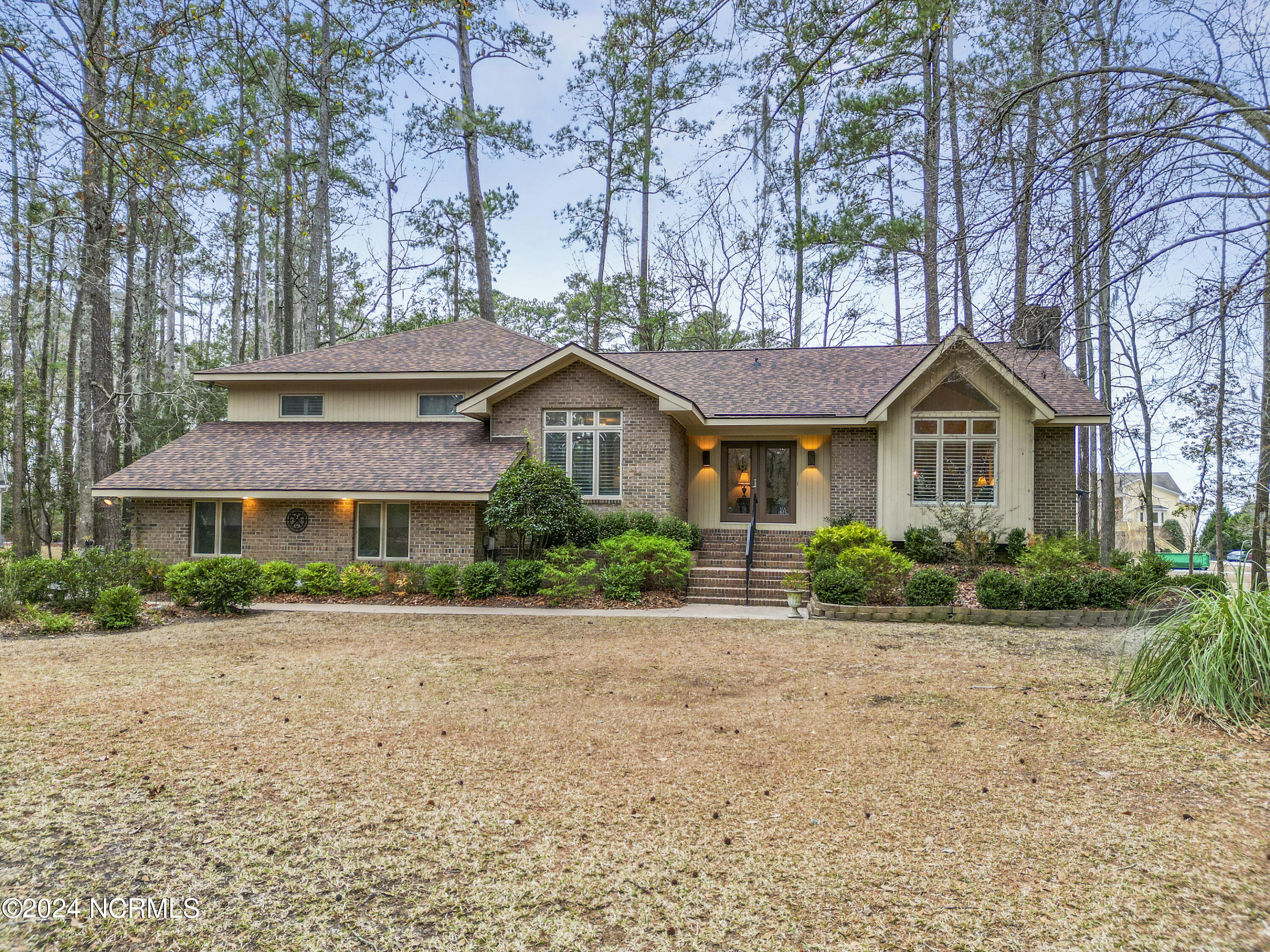 109 Greenbriar Lane Property Photo 1