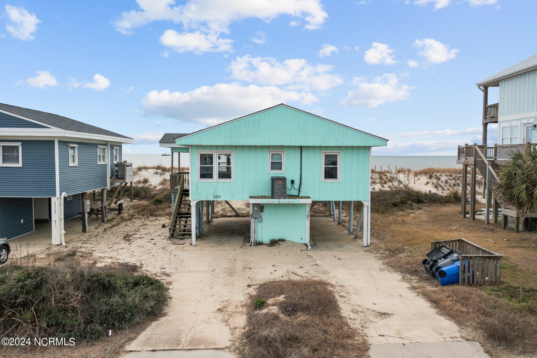 2313 W Beach Drive Property Photo