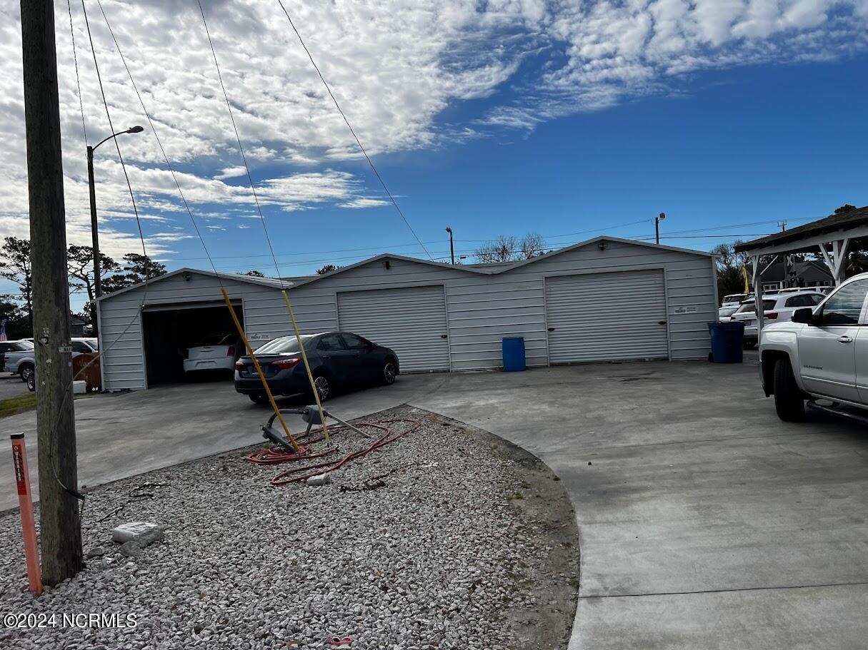 3212 Arendell Street Property Photo 7