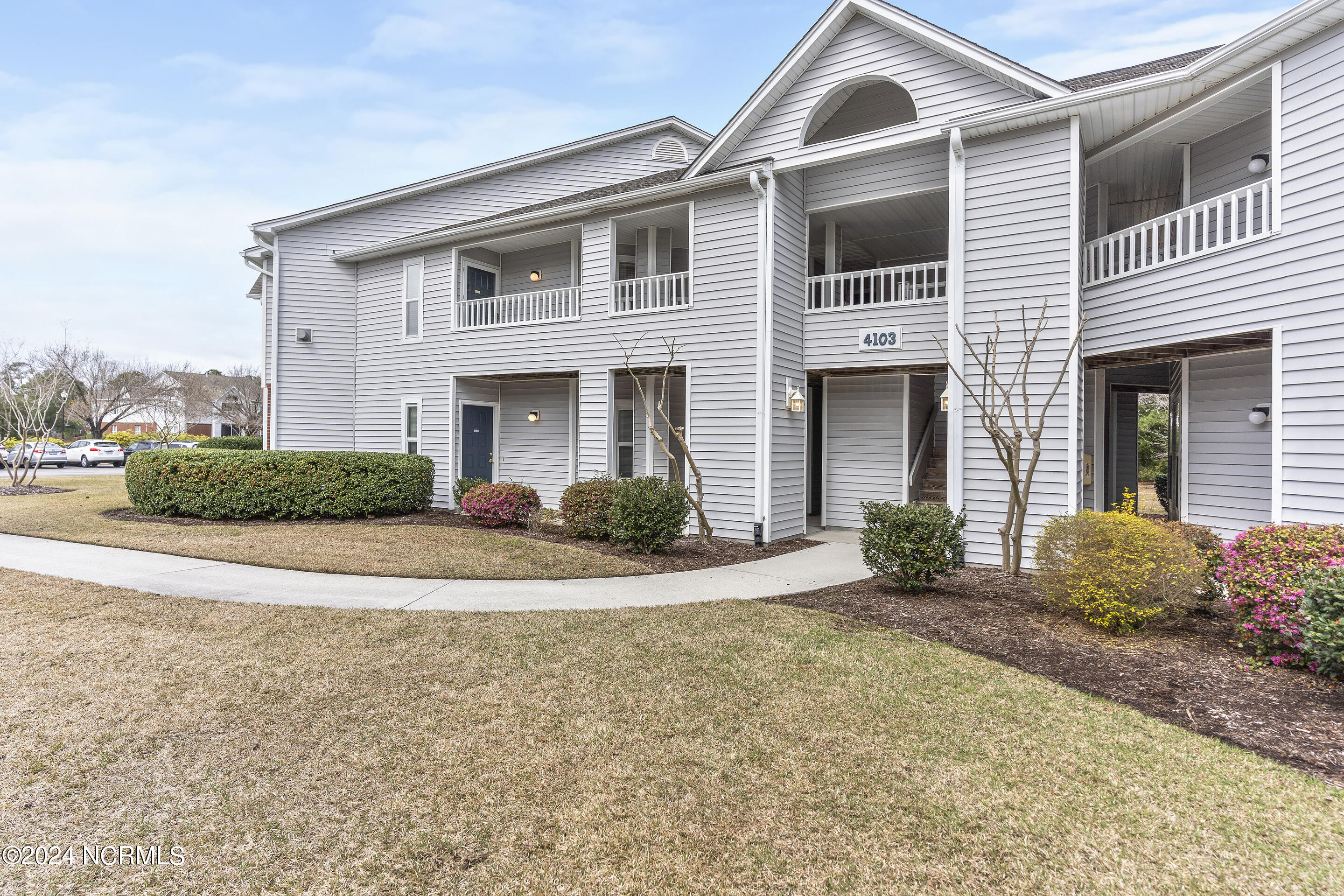 4103 Breezewood Drive Apt 201 Property Photo