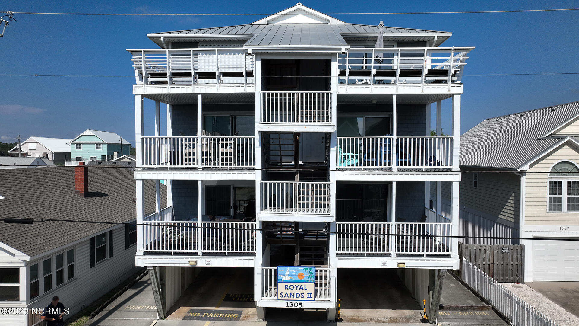 1305 Carolina Beach Avenue Apt 1b Property Photo 1