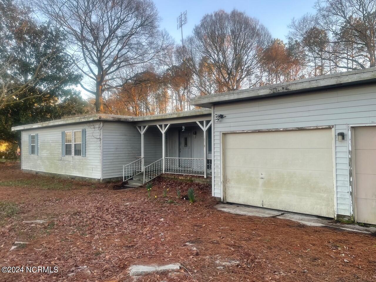 4833 Cherry Road Property Photo 1