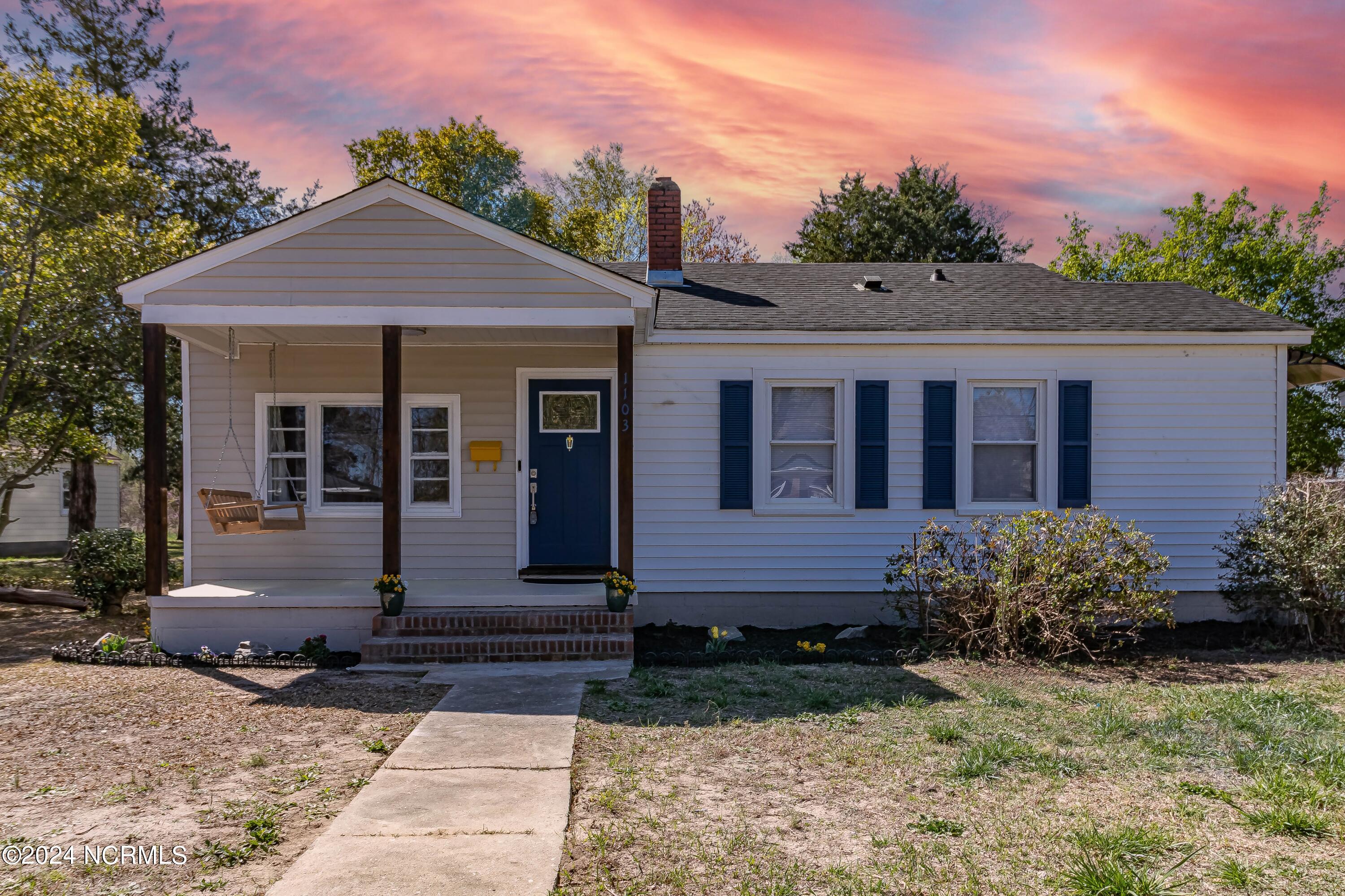 1103 E Caswell Street Property Photo 1