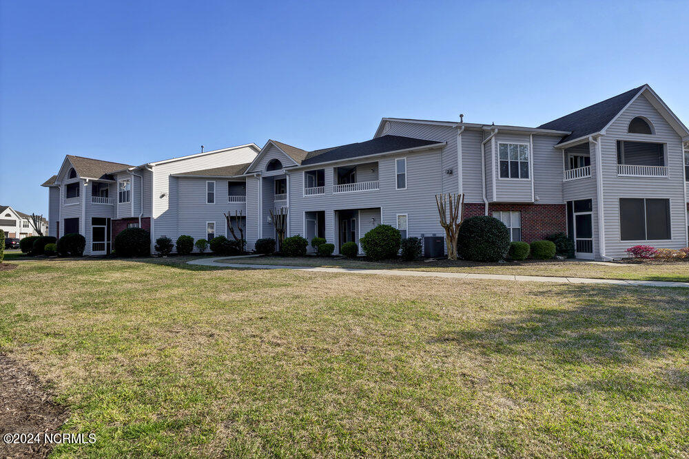 4136 Breezewood Drive 202 Property Photo 1