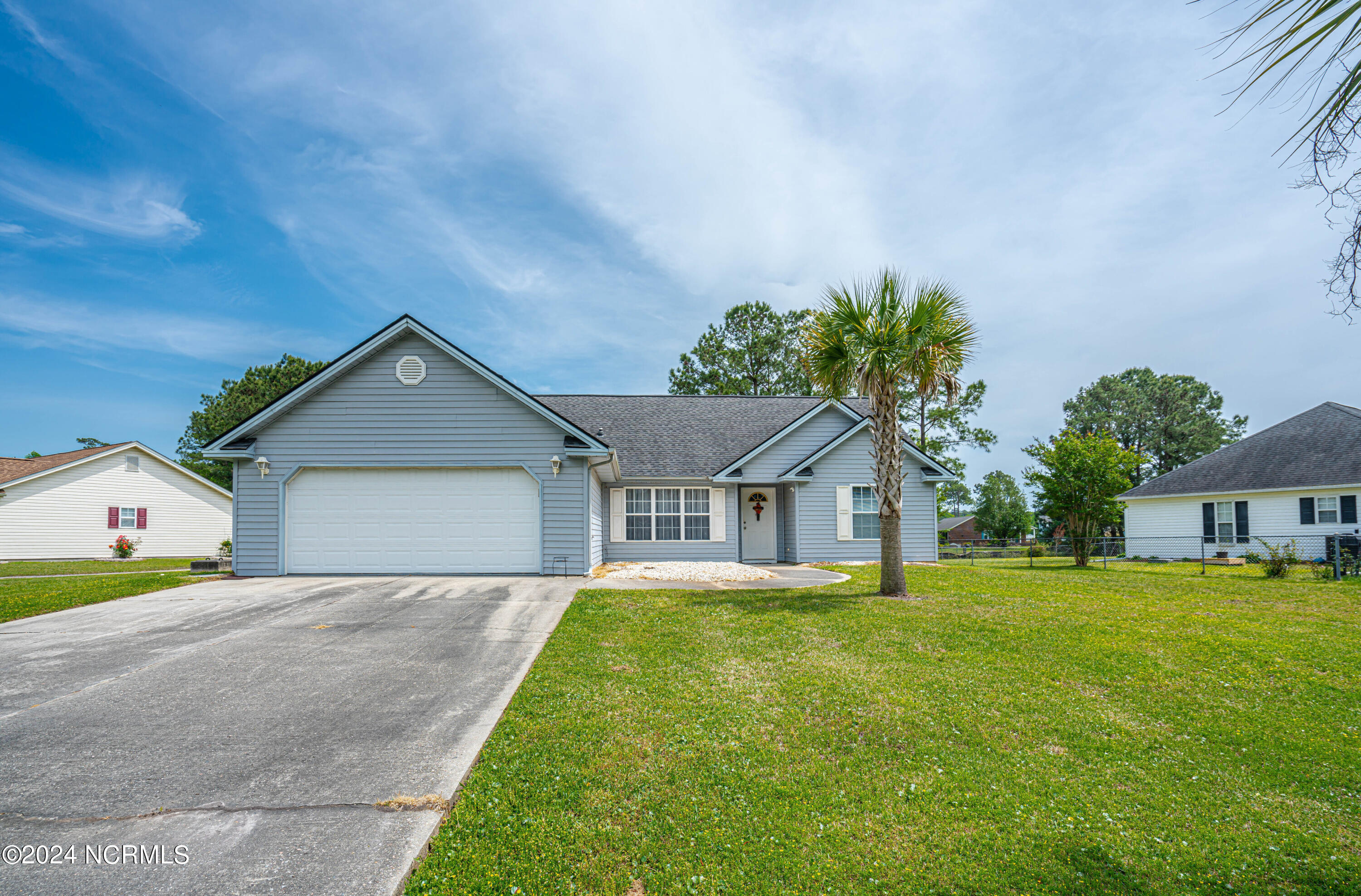 197 Pine Lake Circle Property Photo 1