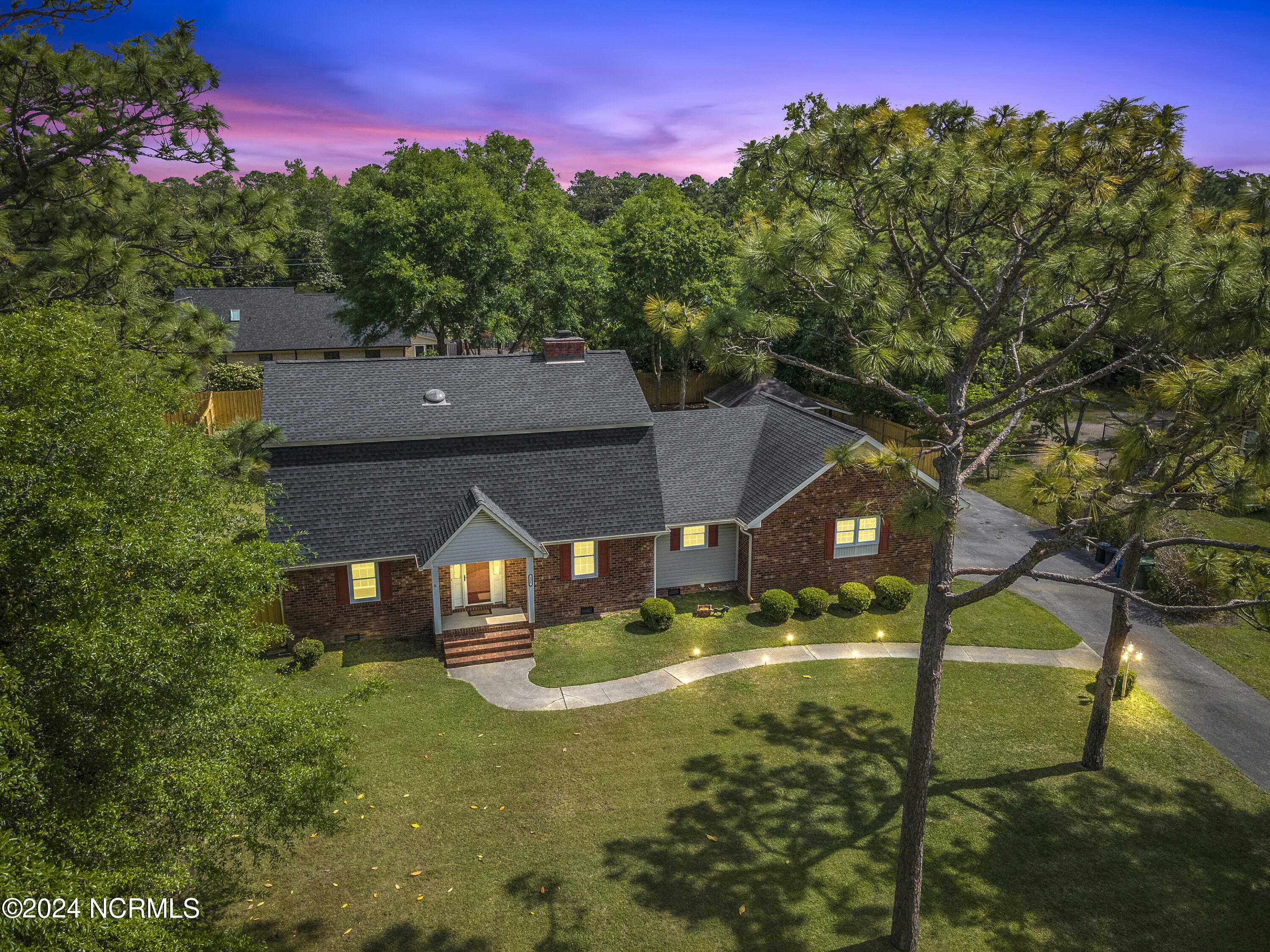 121 Grainger Point Road Property Photo 1