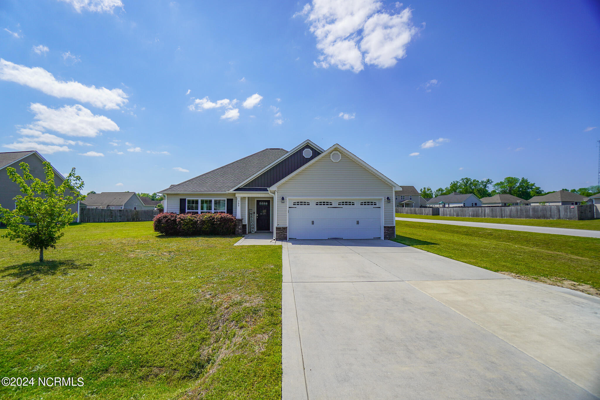 309 Cadenza Lane Property Photo 1