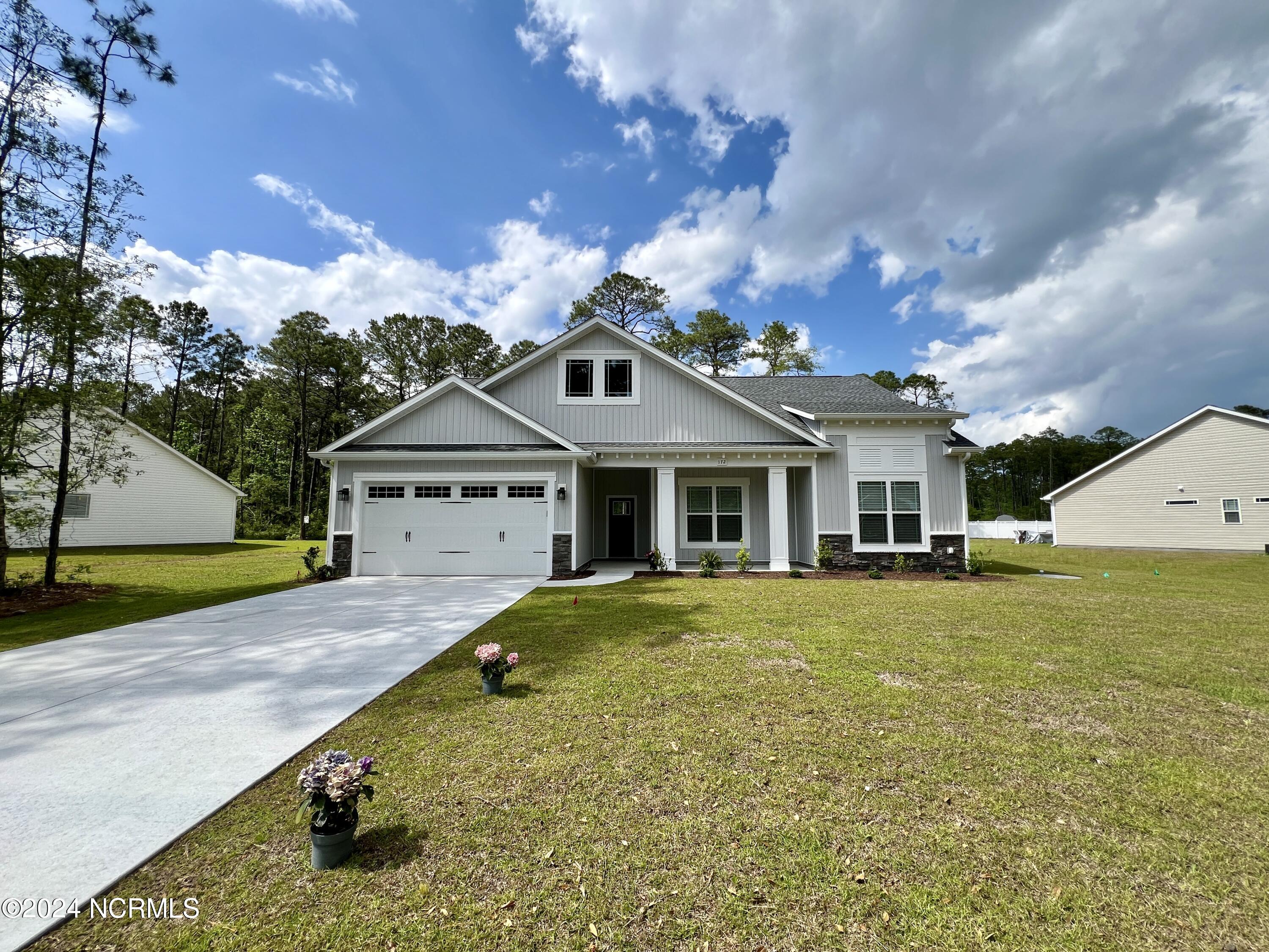172 Boundaryline Drive Property Photo 1
