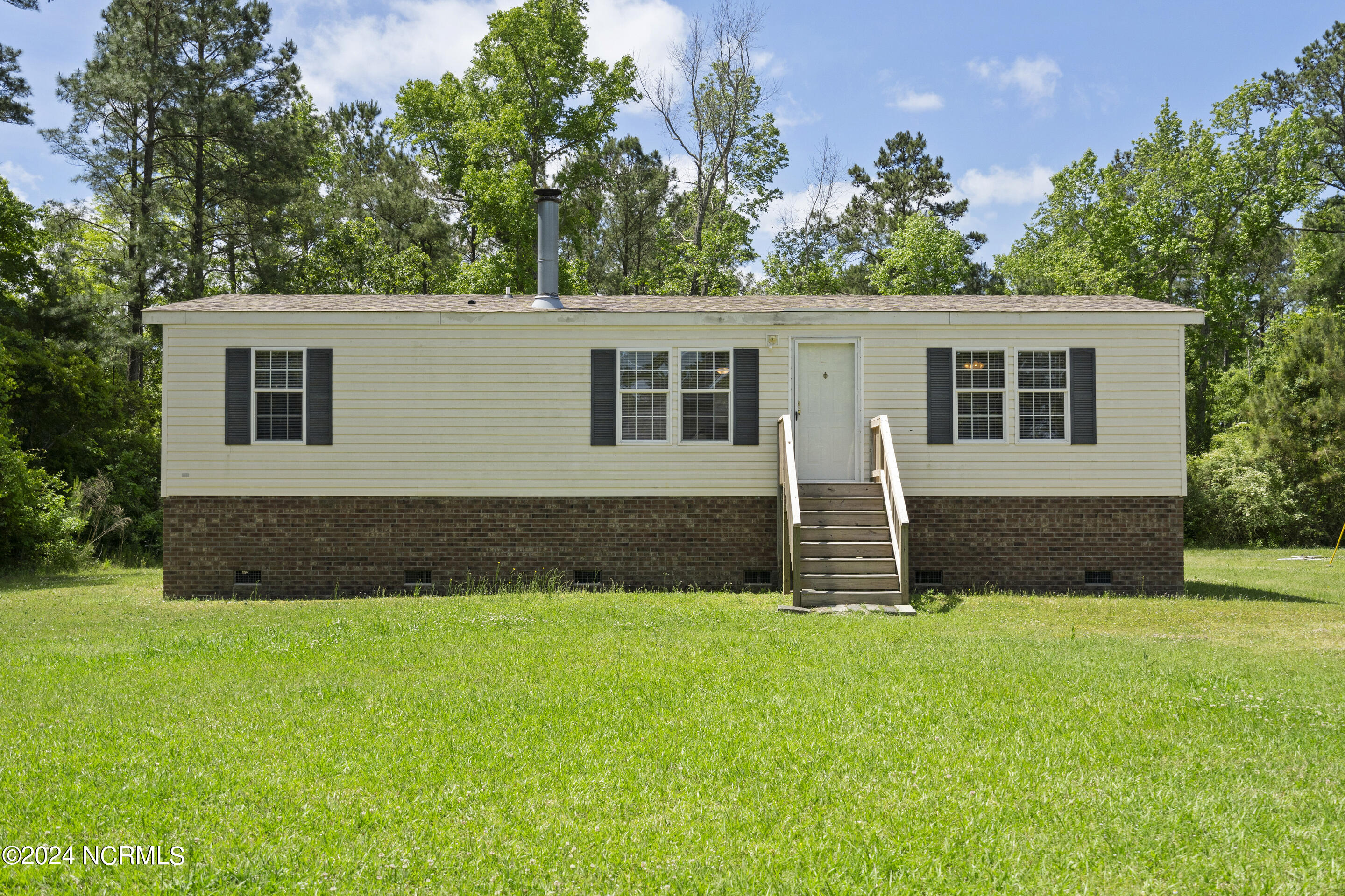 1405 Belangia Road Property Photo 1