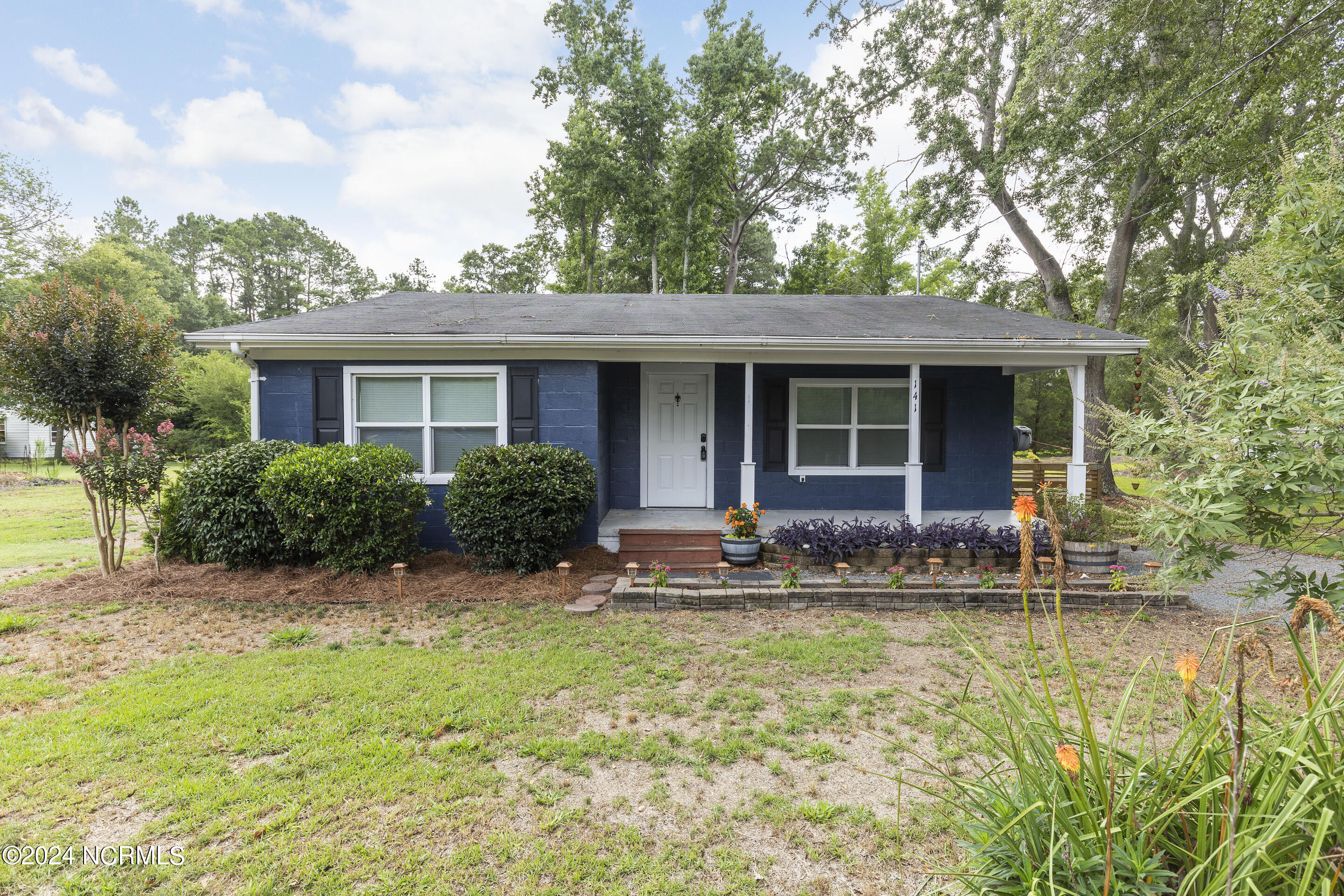 141 Kaiser Road Property Photo 1