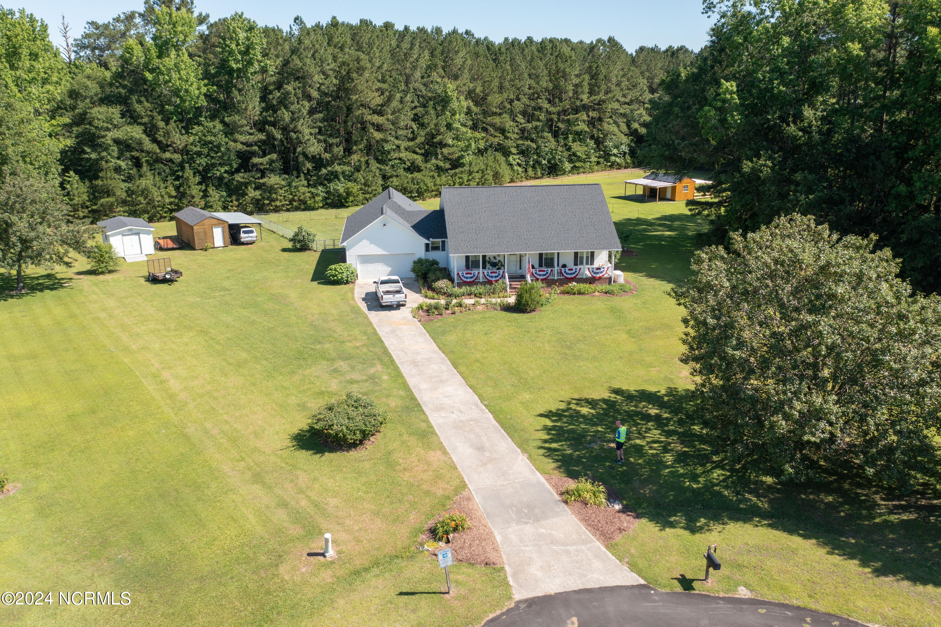 610 Barwick Drive Property Photo 1