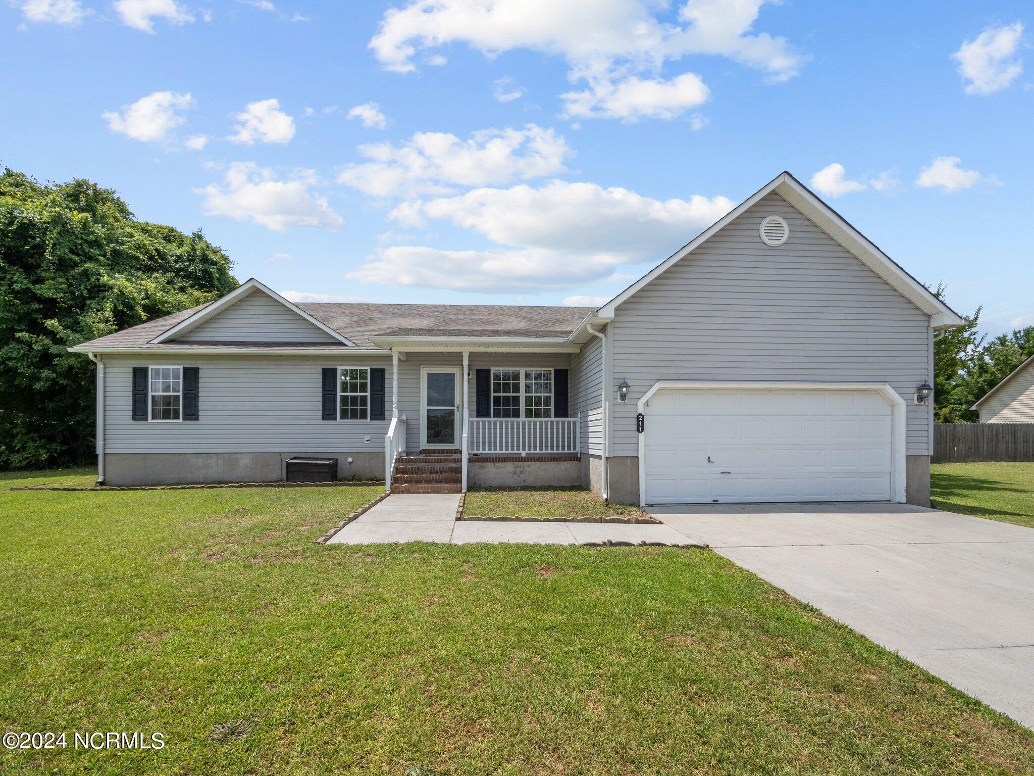 211 Valley Ridge Lane Property Photo 1
