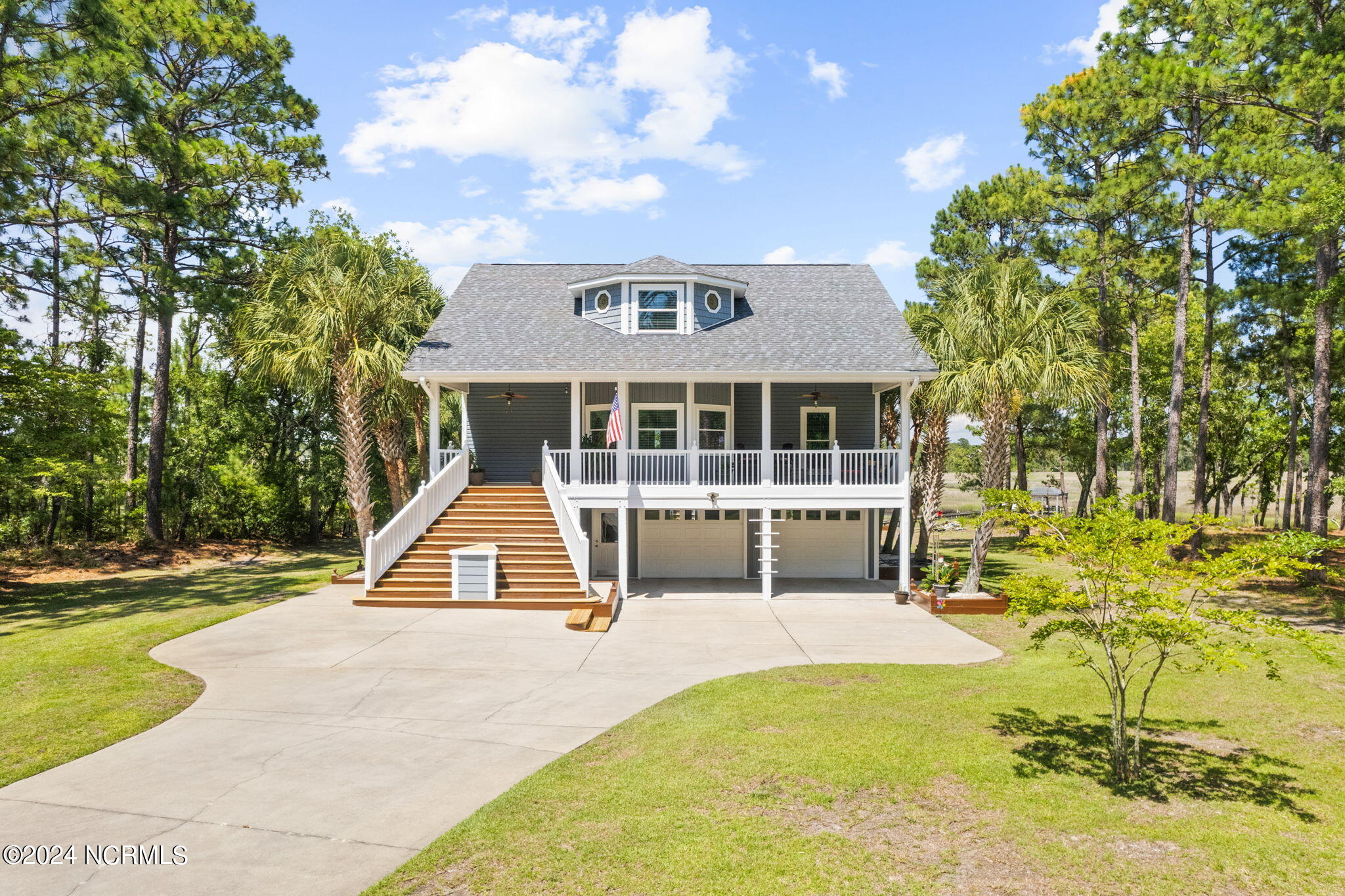 689 Lightwood Lane Property Photo 1