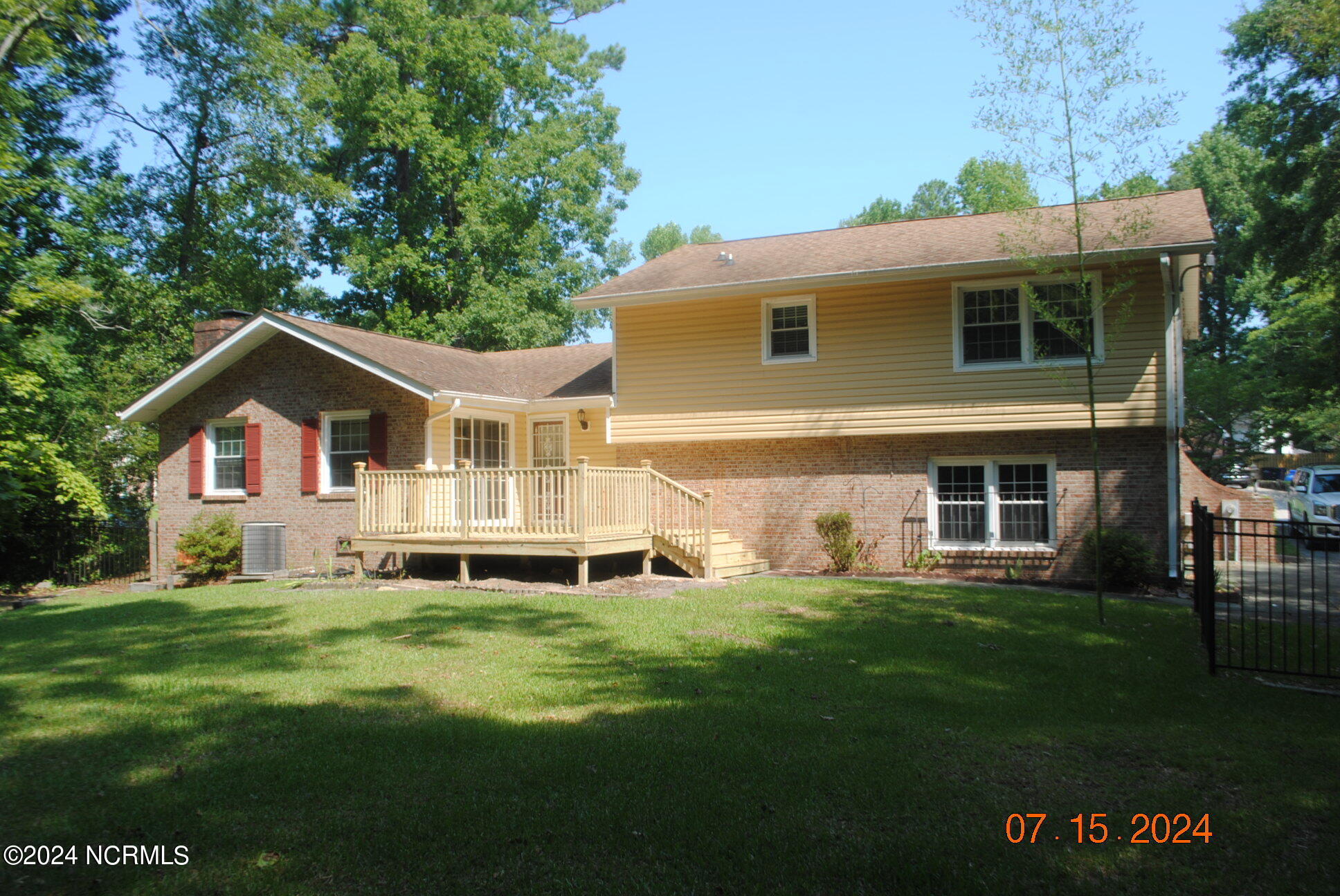 102 Epworth Drive Property Photo 34