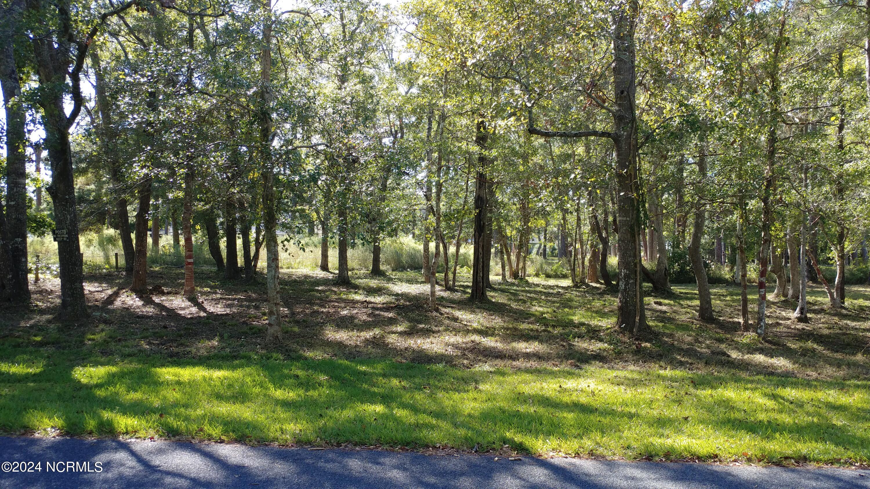 1860 Wonderland Street Property Photo 1