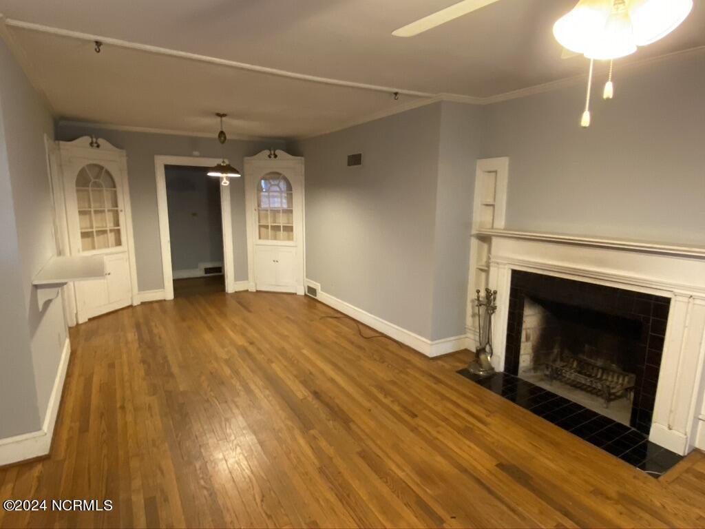 625 S Elm Street A Property Photo 3