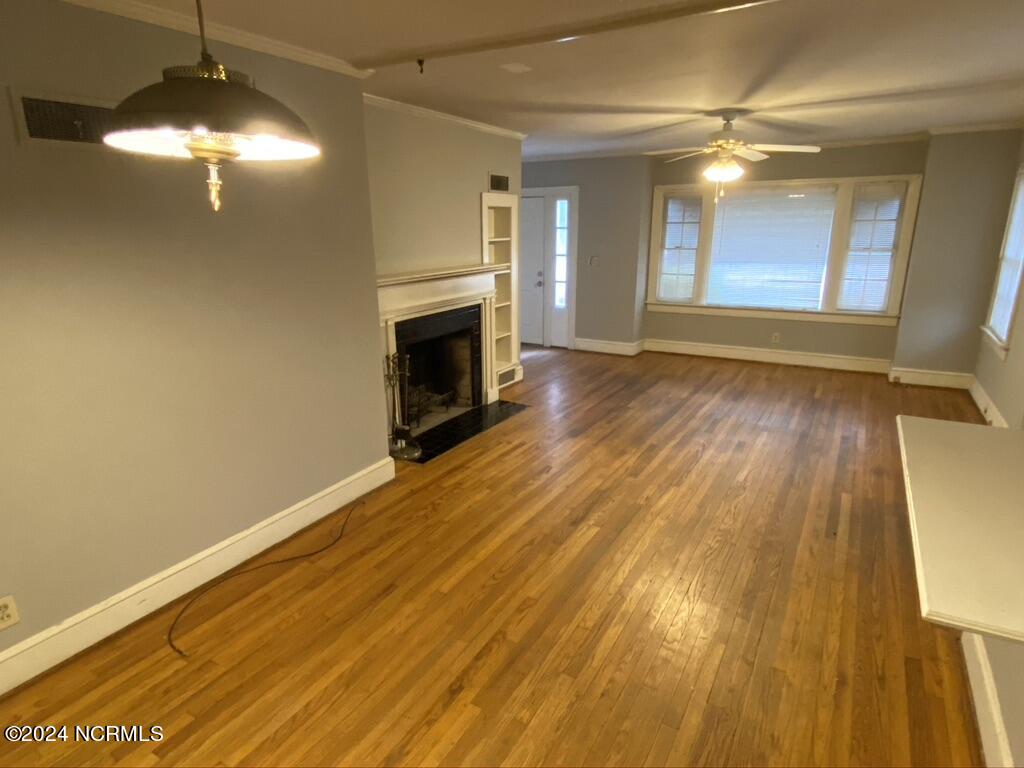 625 S Elm Street A Property Photo 4