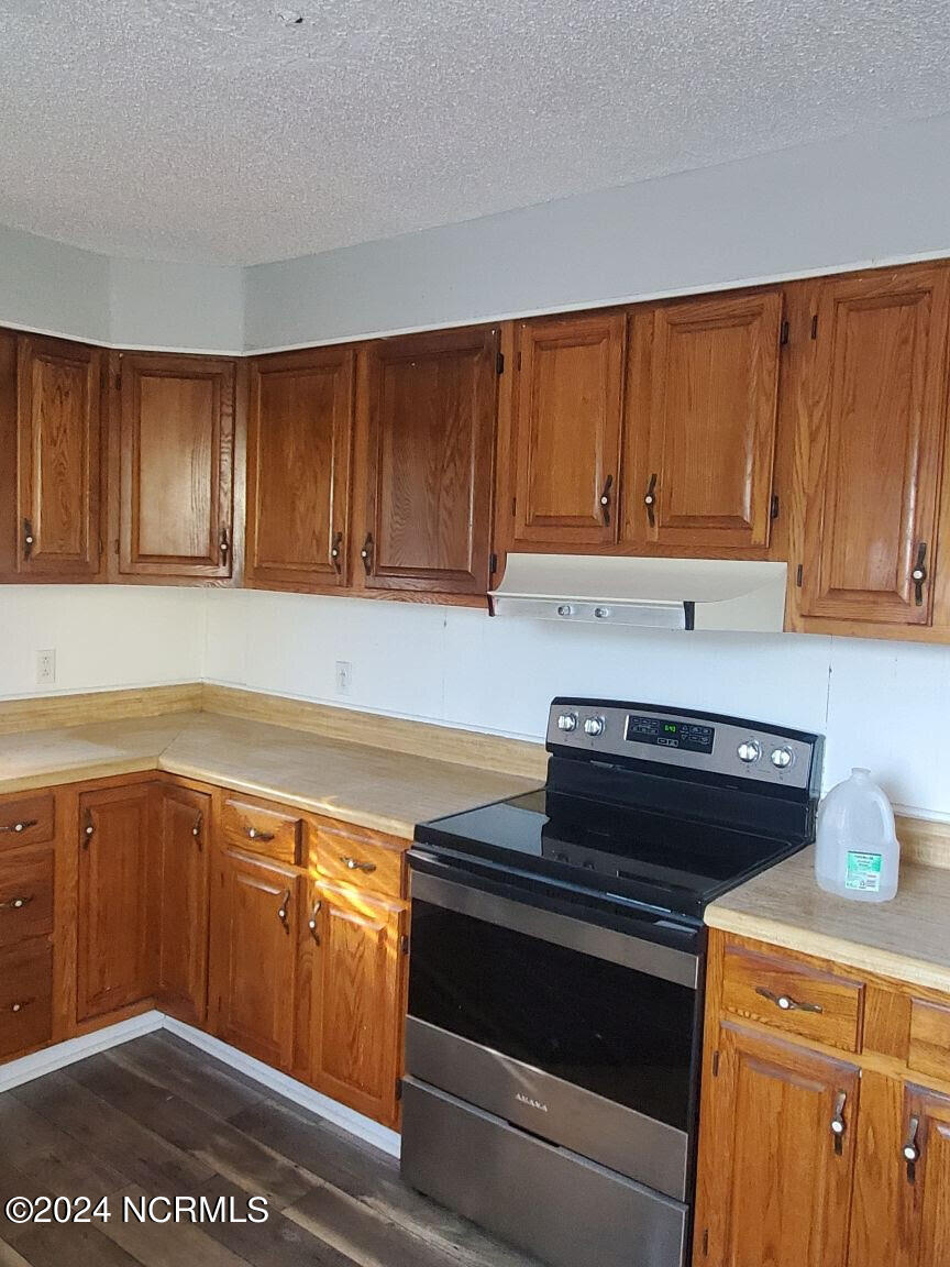 972 Gaye Avenue Property Photo 8