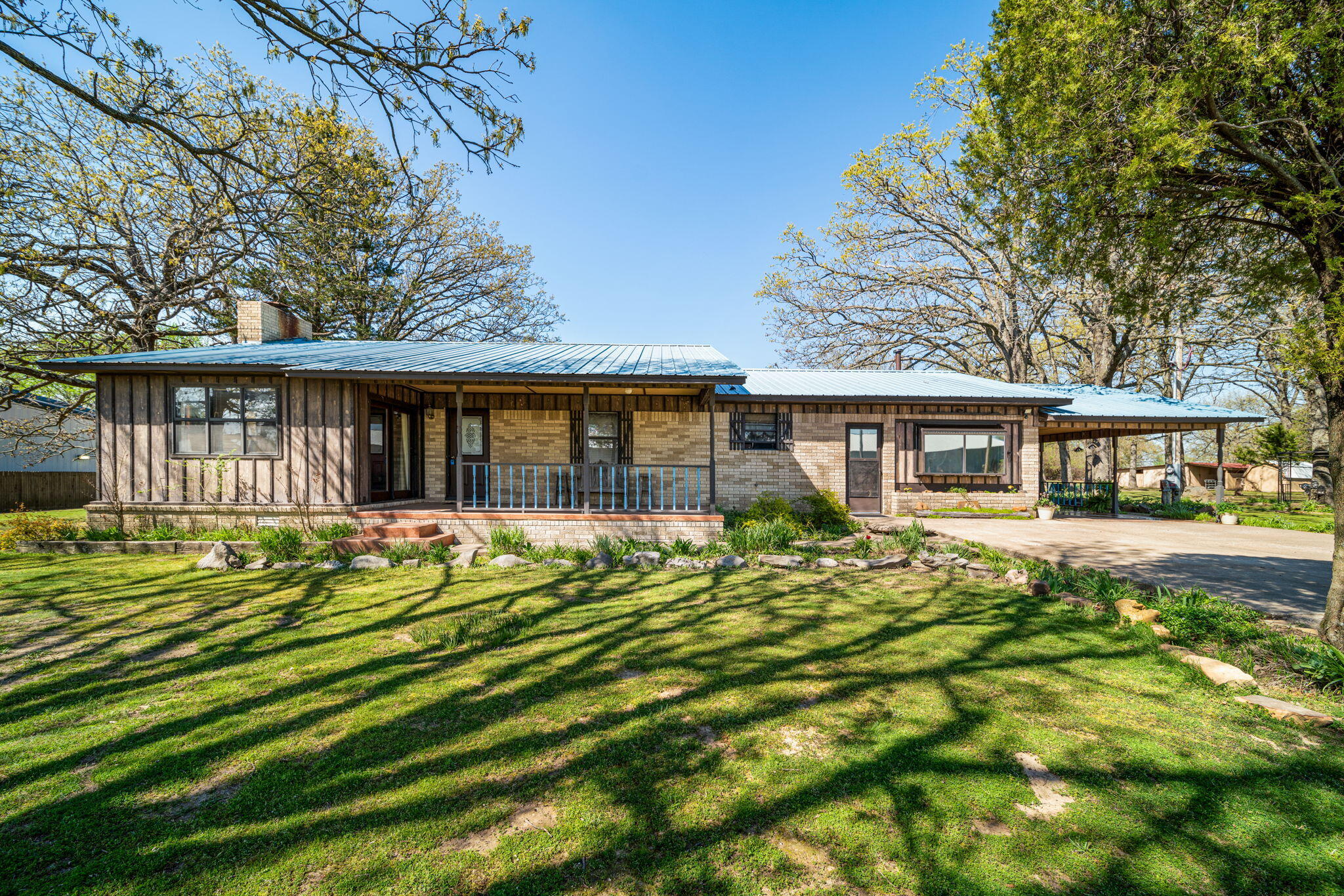 299 E Potter Street Property Photo
