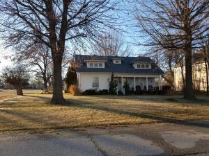 493 S Commerical Street Property Photo