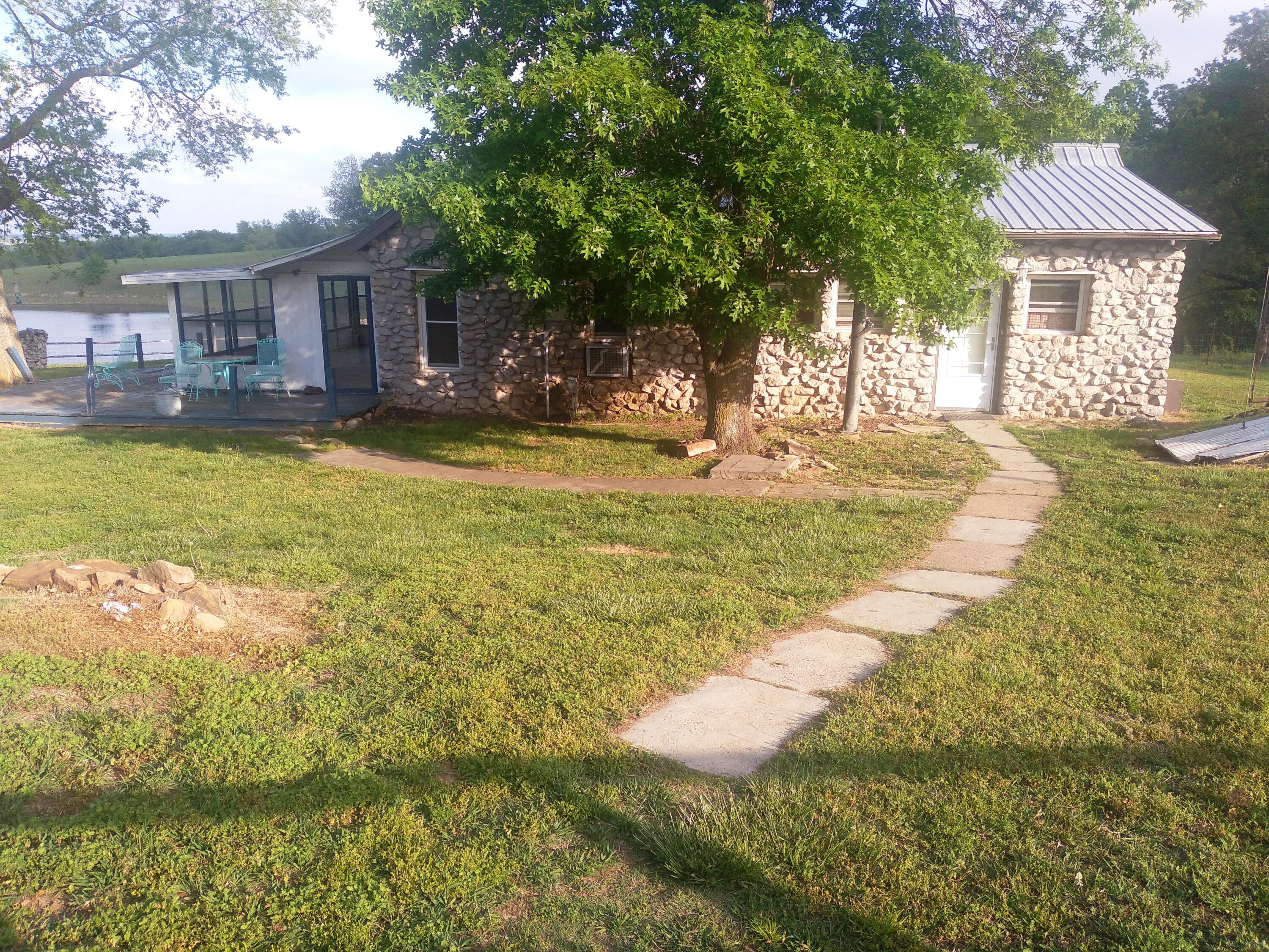 20442 E 300 Road Property Photo
