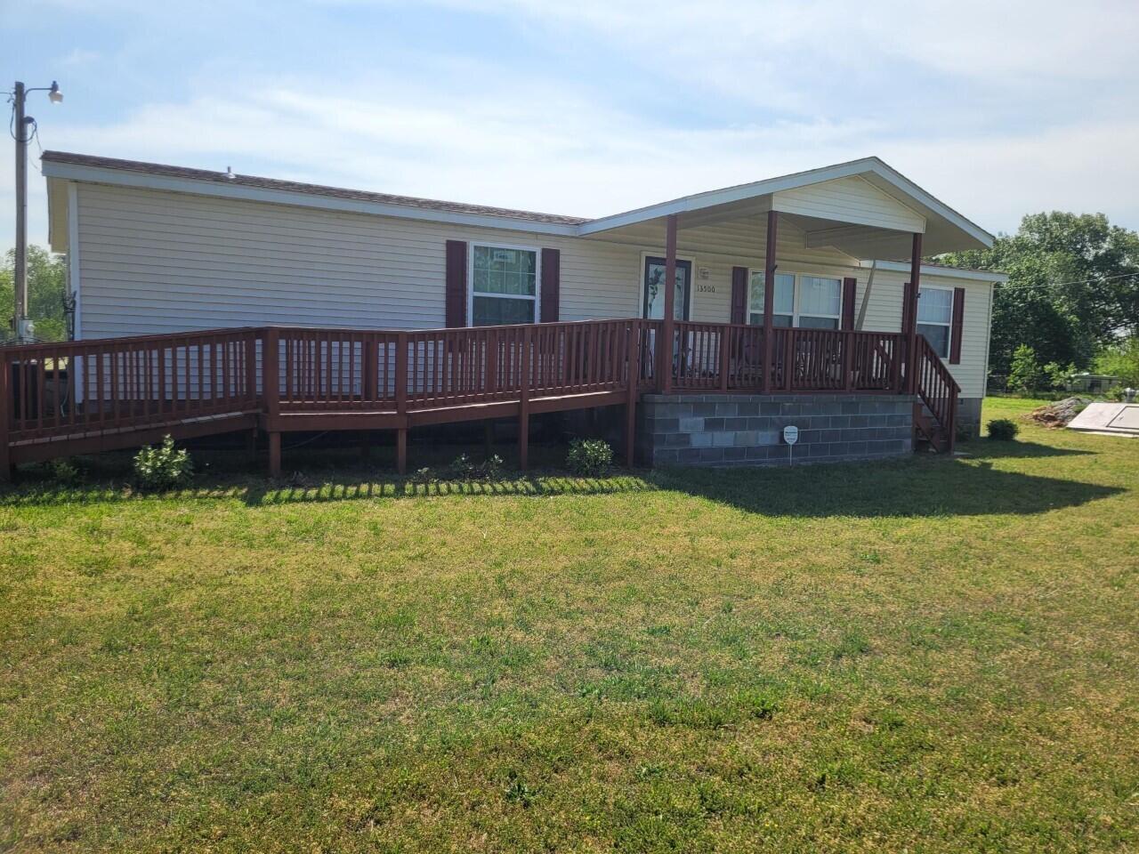 13500 S Hwy 10 Property Photo